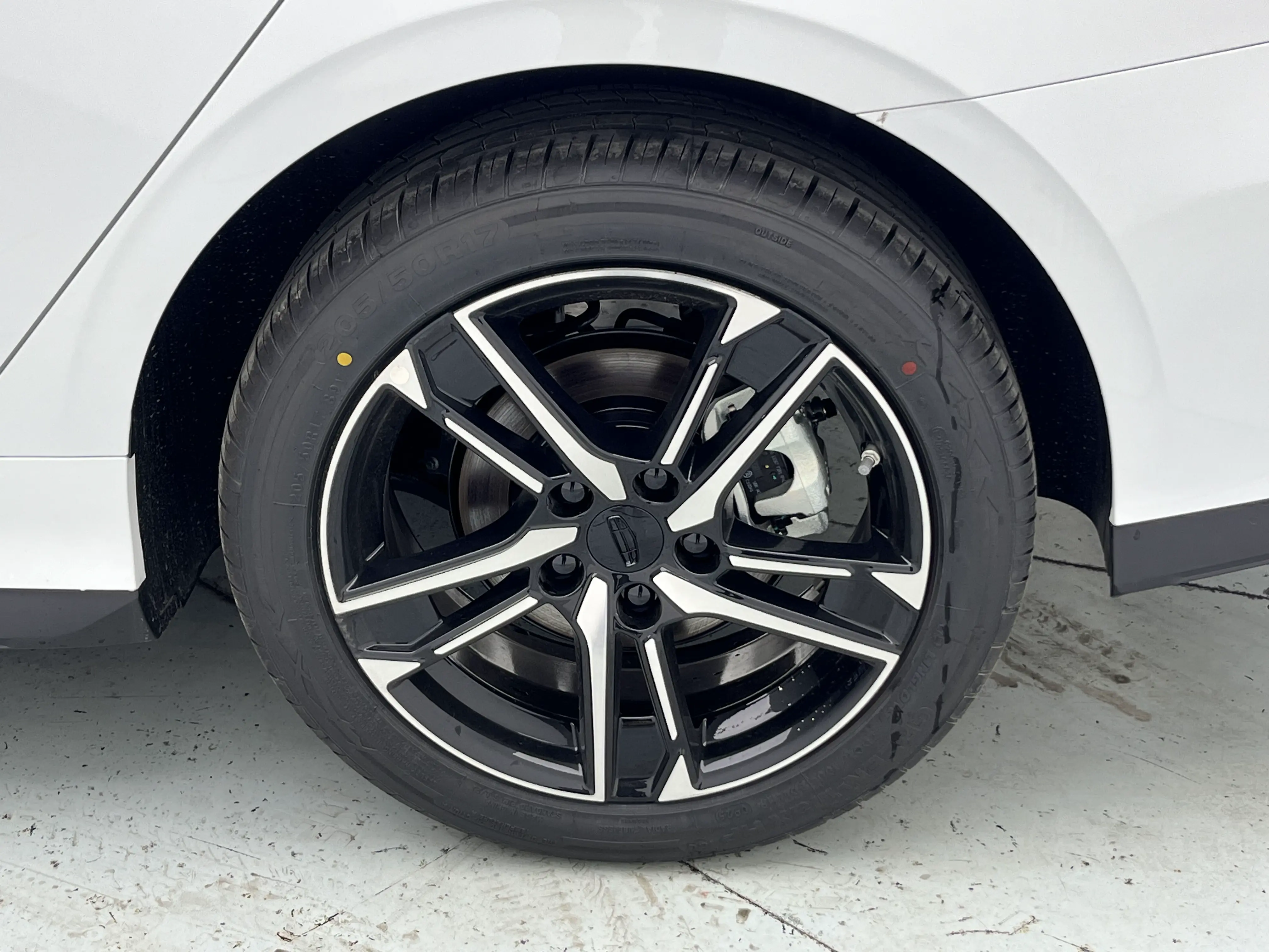 Geely Binrui