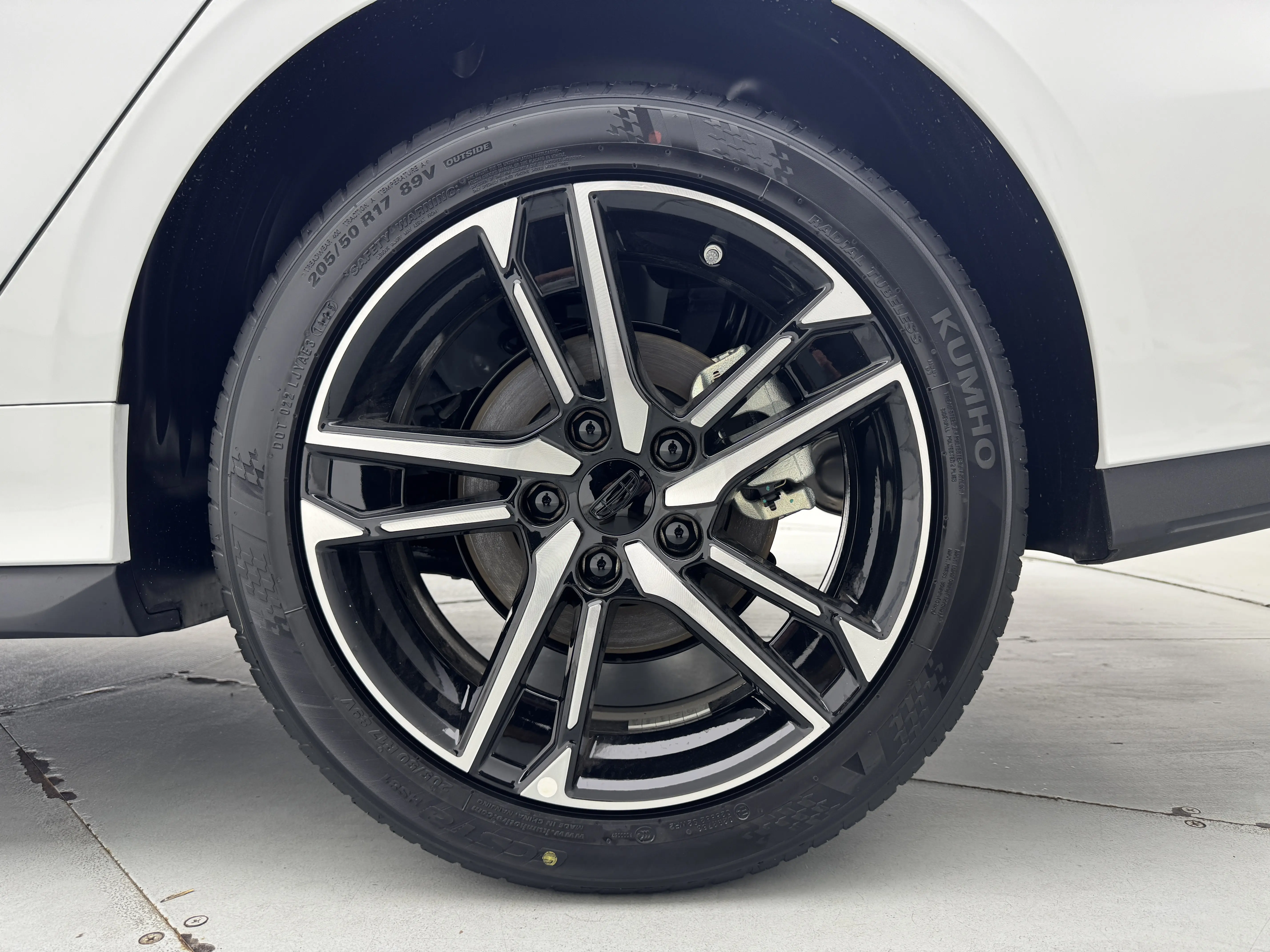 Geely Binrui