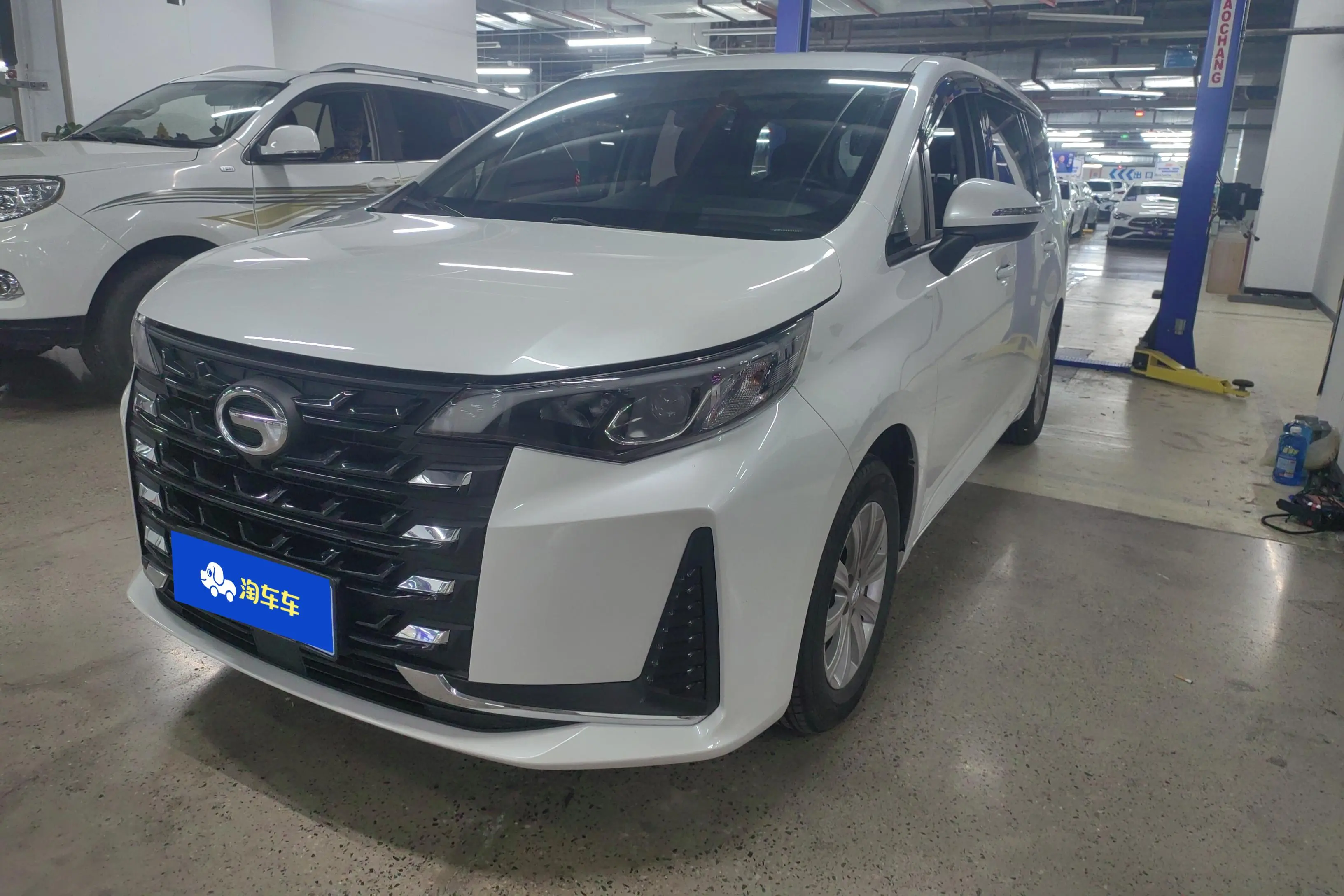 GAC Trumpchi M6