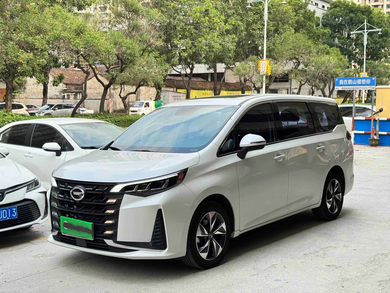 GAC Trumpchi M6