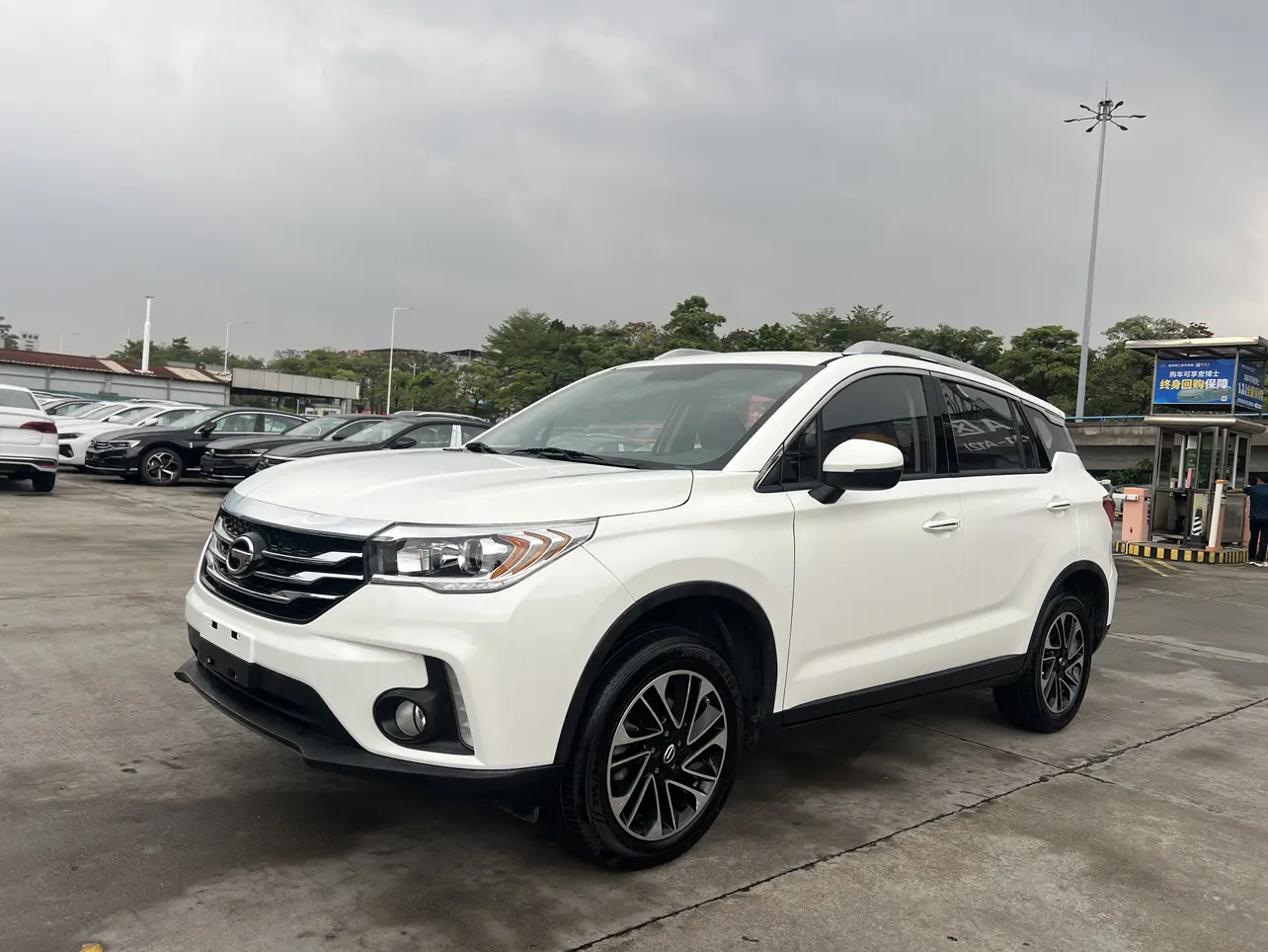 GAC Trumpchi GS4