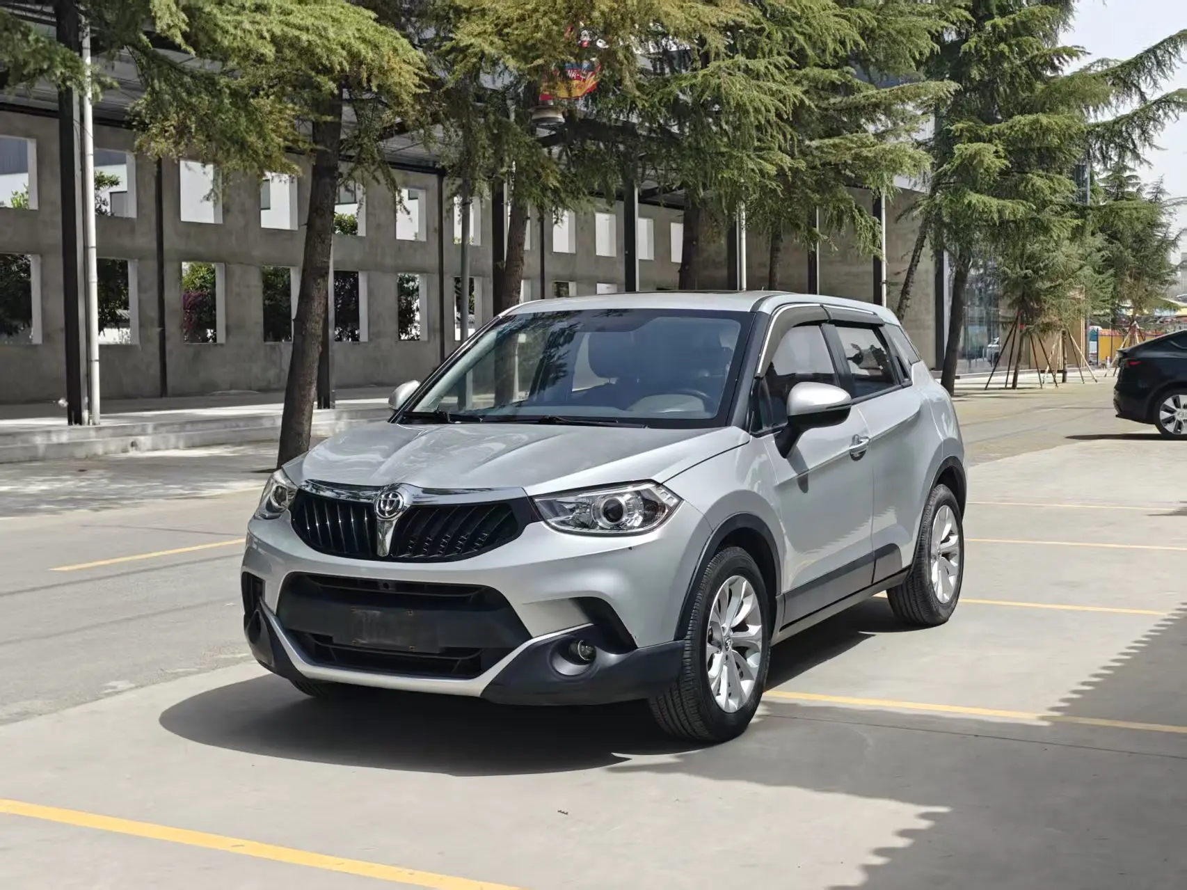 Brilliance China V3
