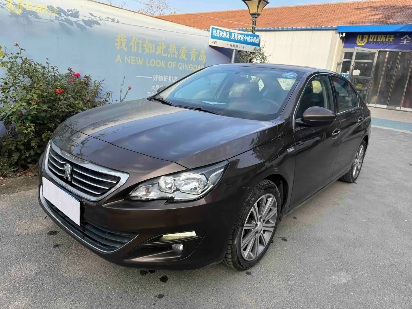 Peugeot 408