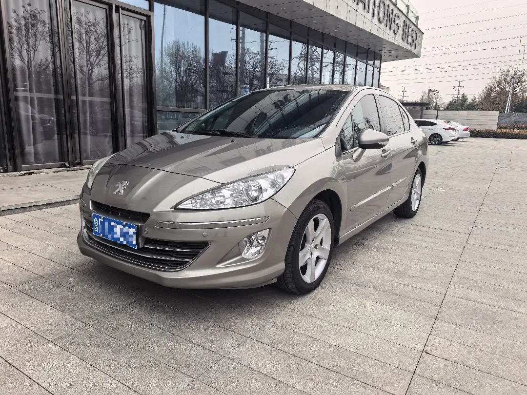 Peugeot 408