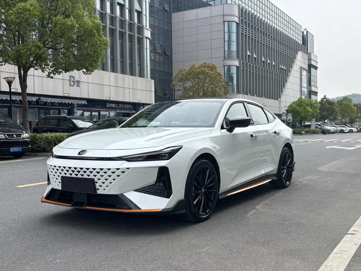 Changan UNI-V