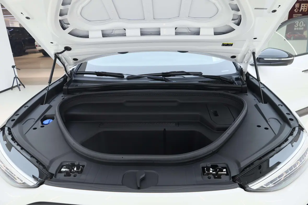 Audi Q6L e-tron