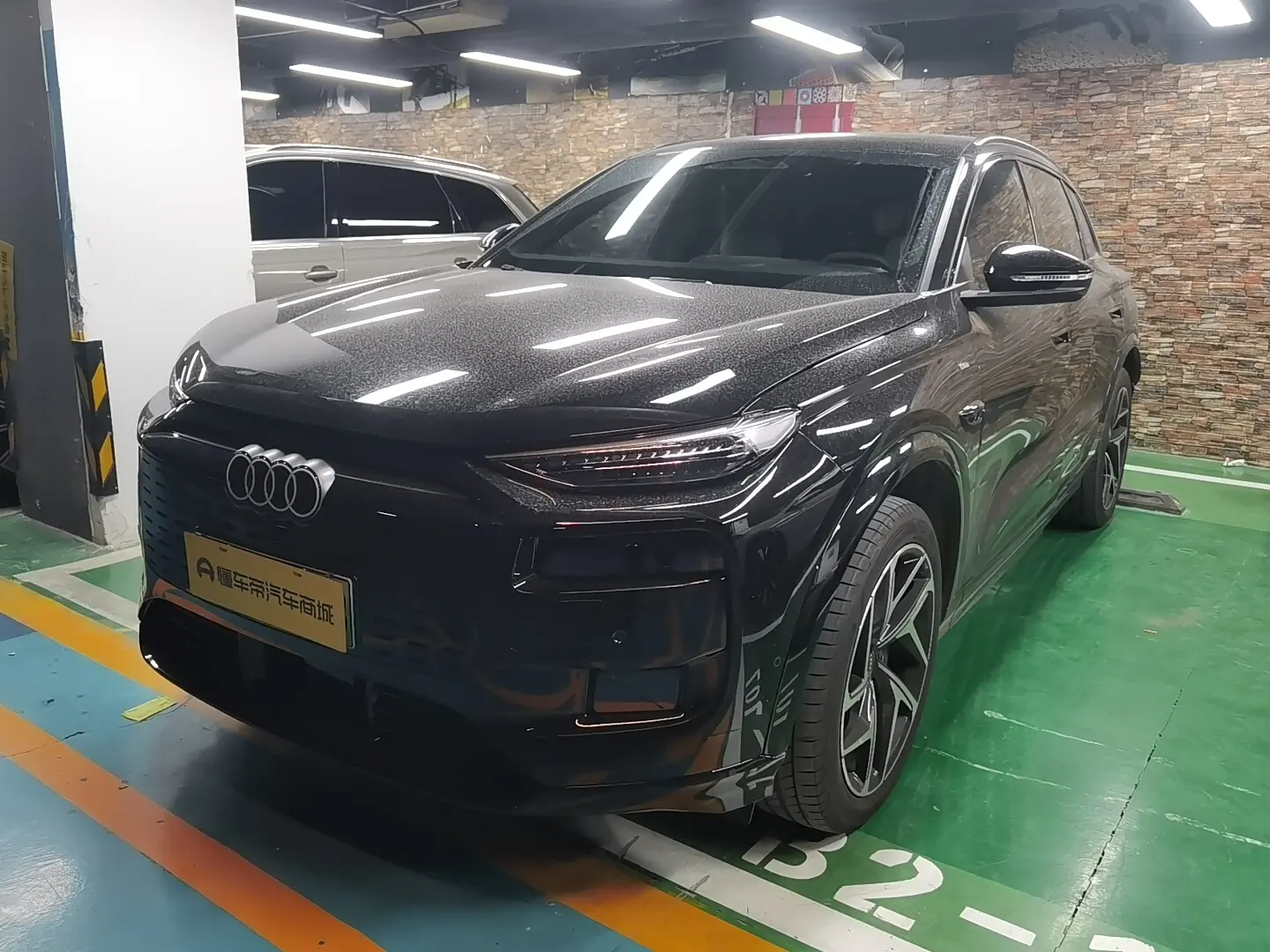 Audi Q6L e-tron