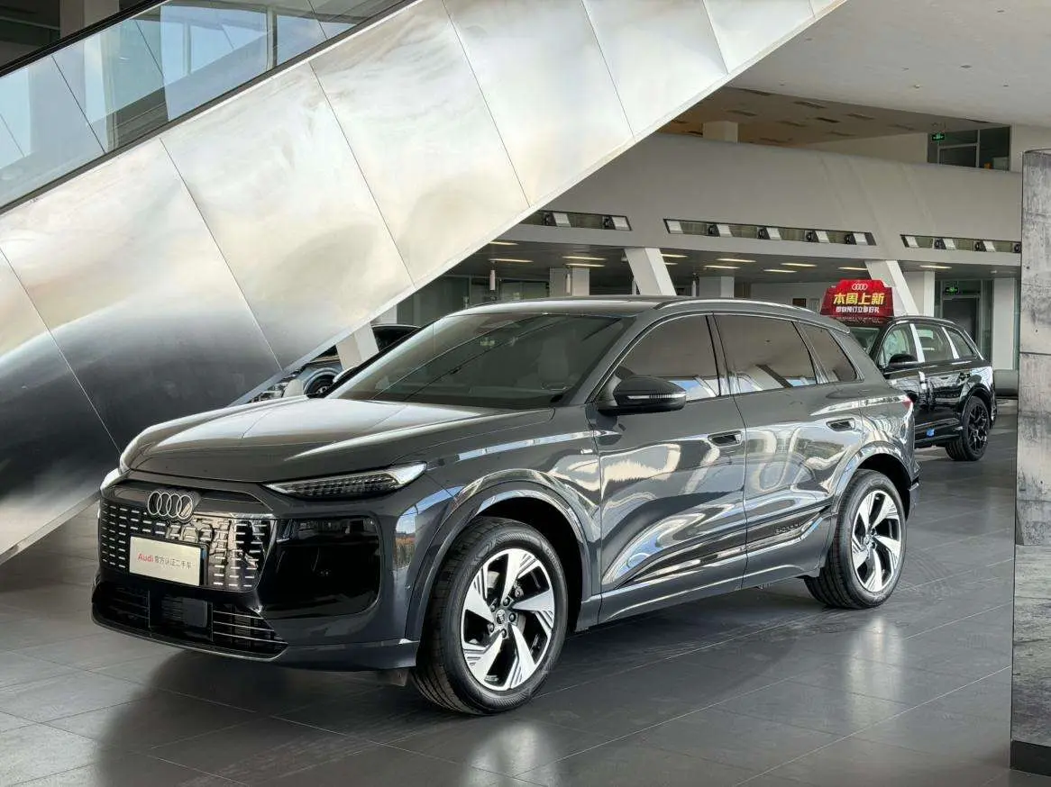 Audi Q6L e-tron