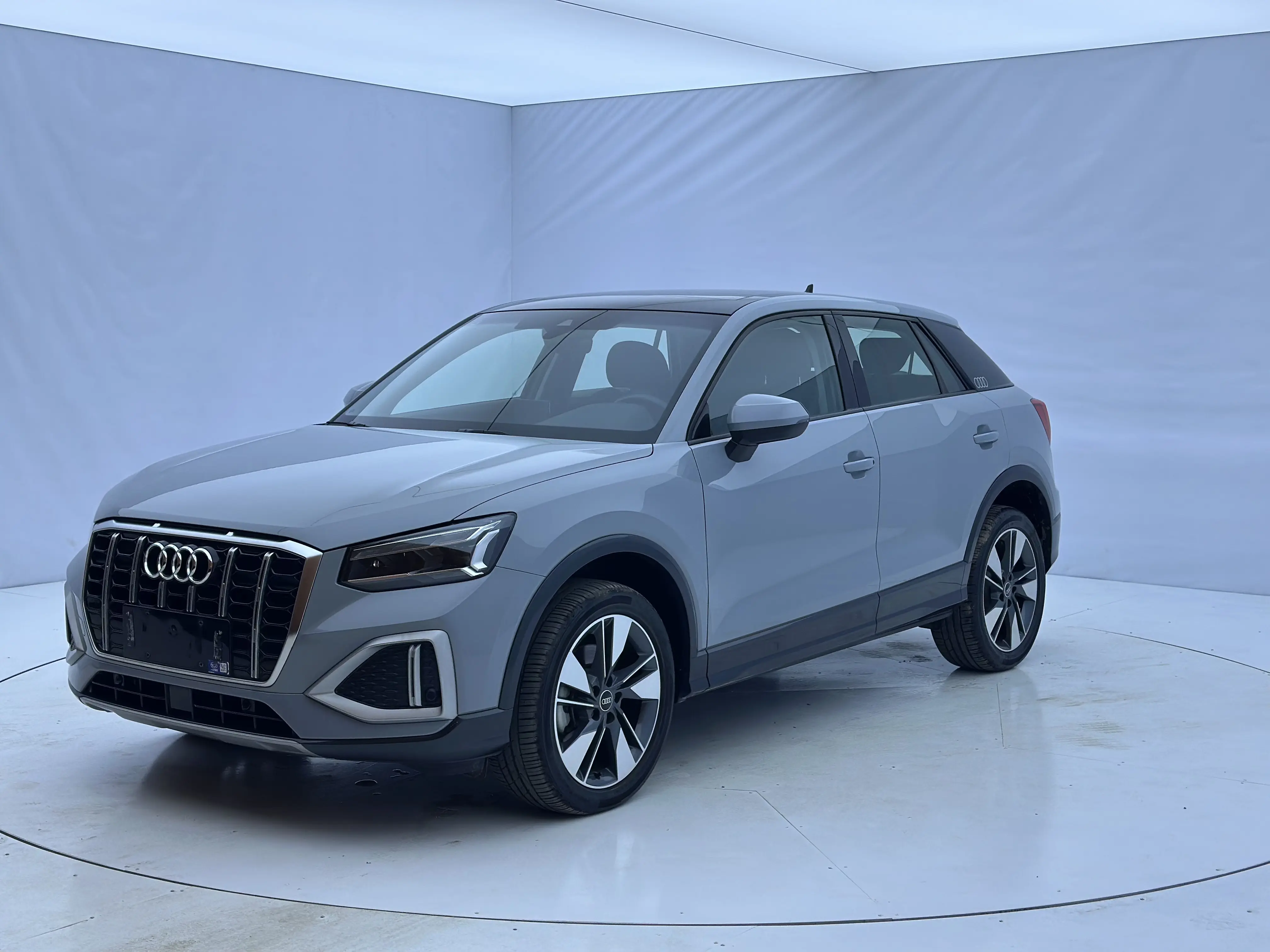 Audi Q2L