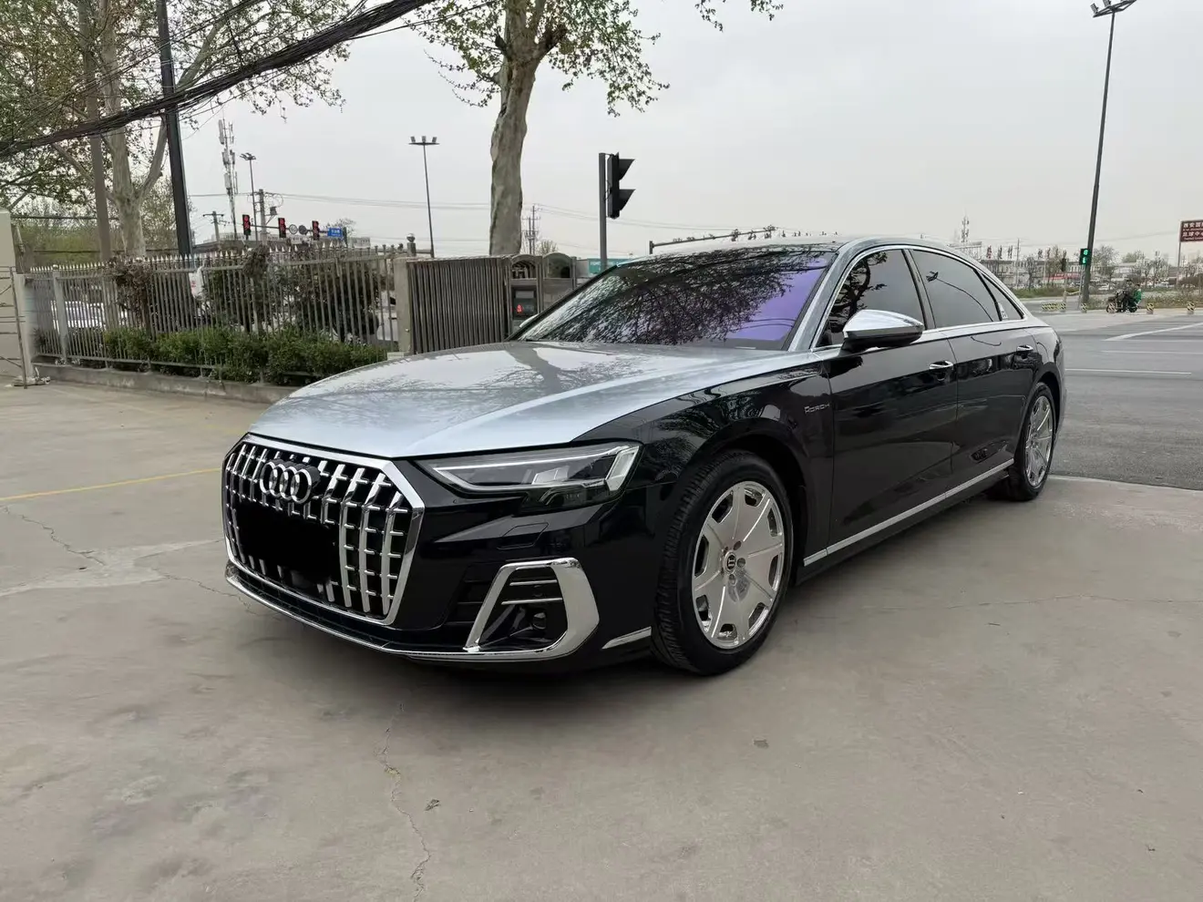 Audi A8