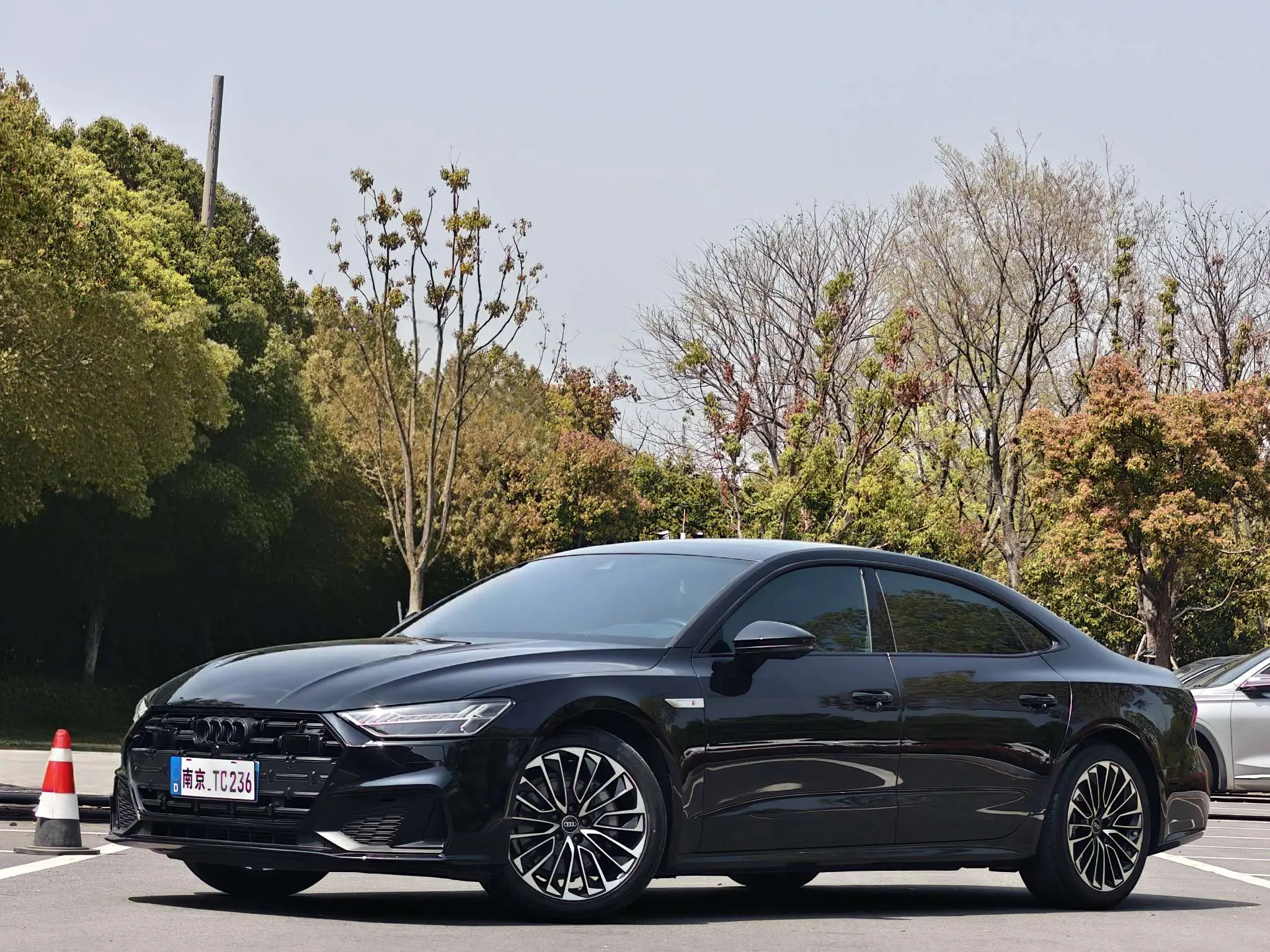 Audi A7L