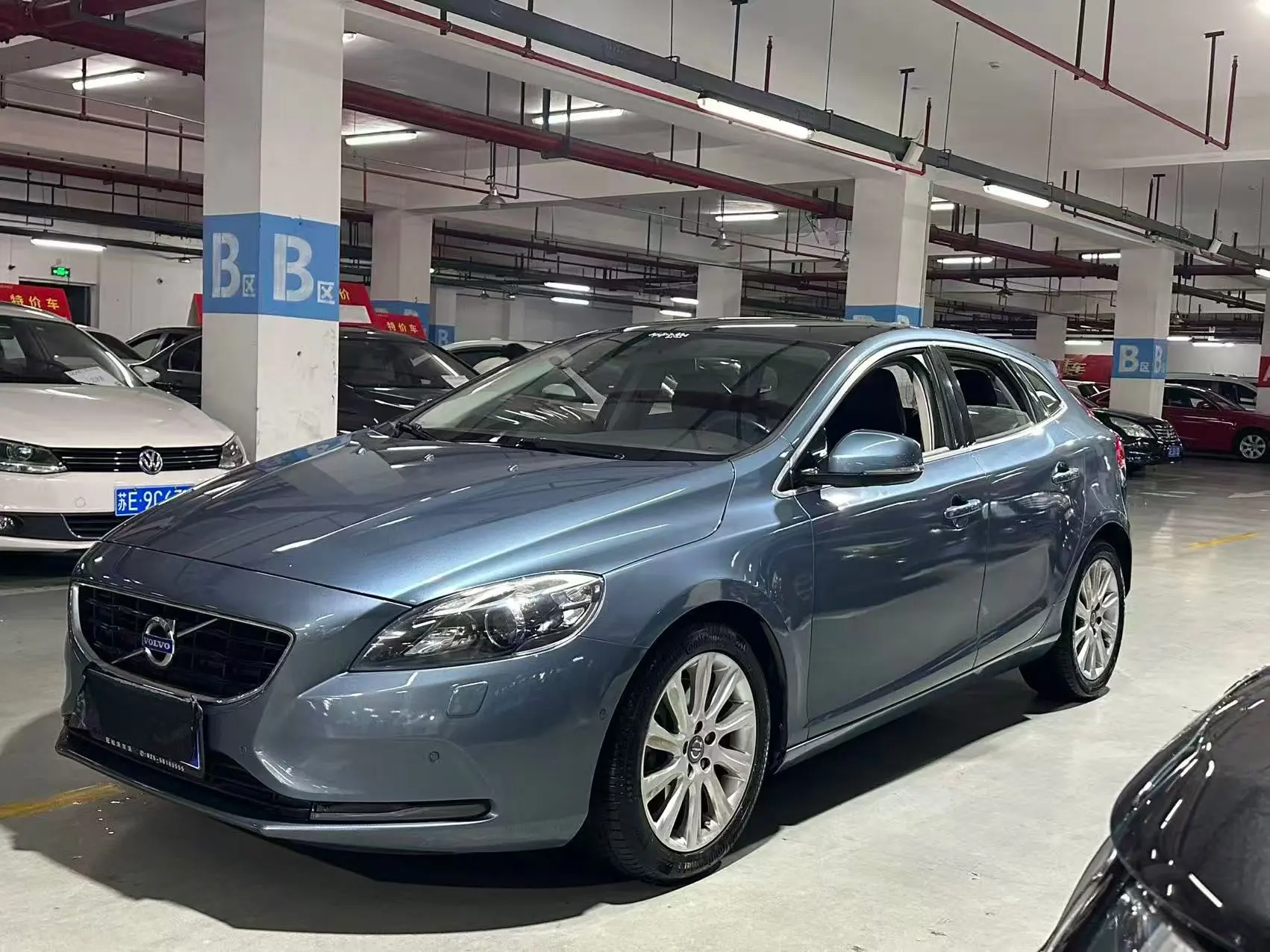 Volvo V40