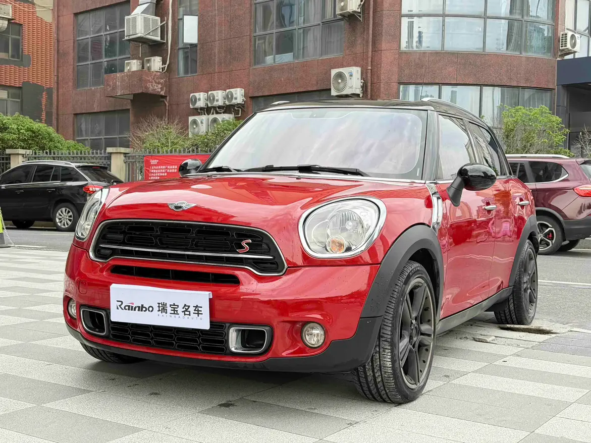 MINI COUNTRYMAN