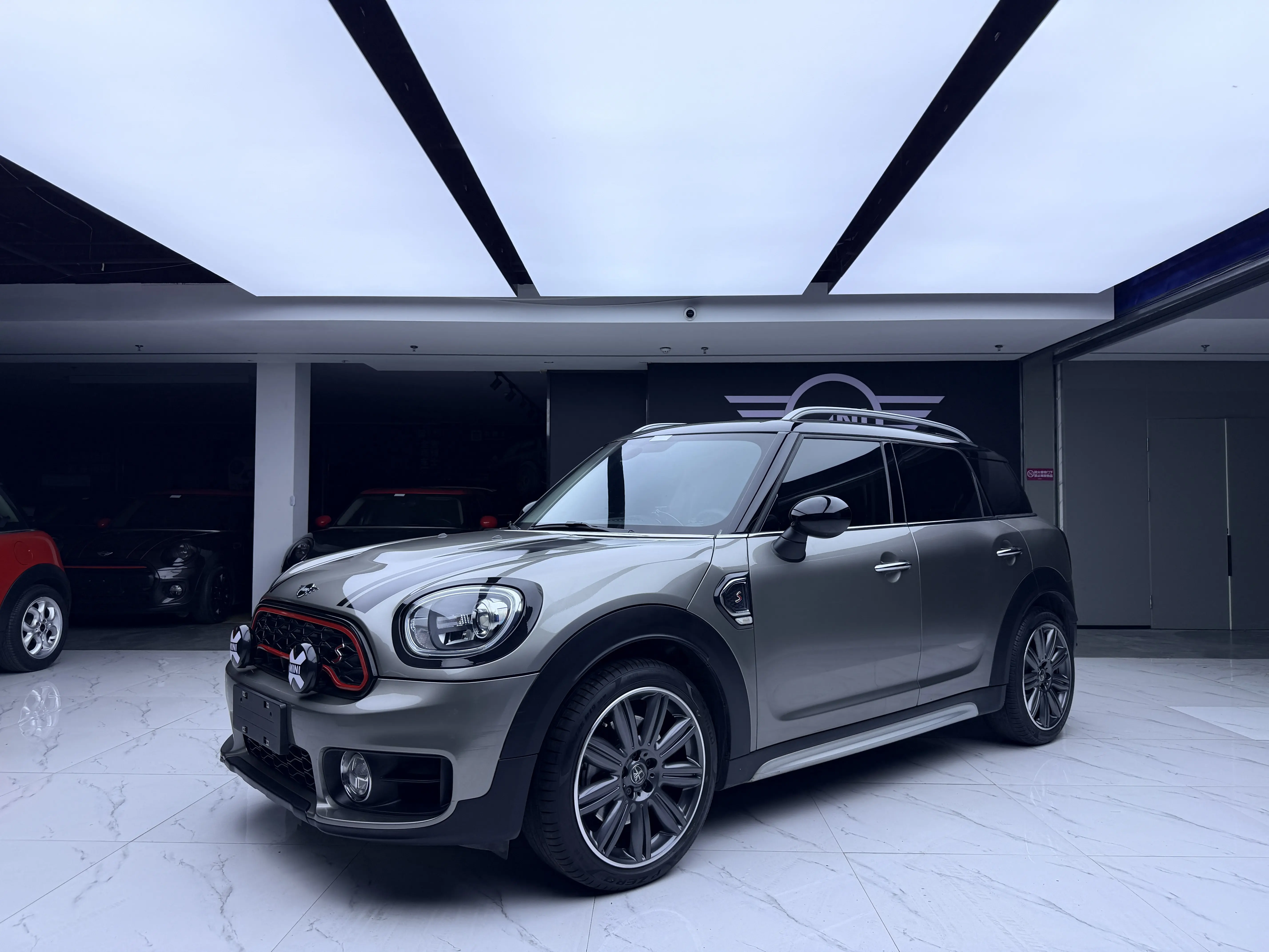 MINI COUNTRYMAN