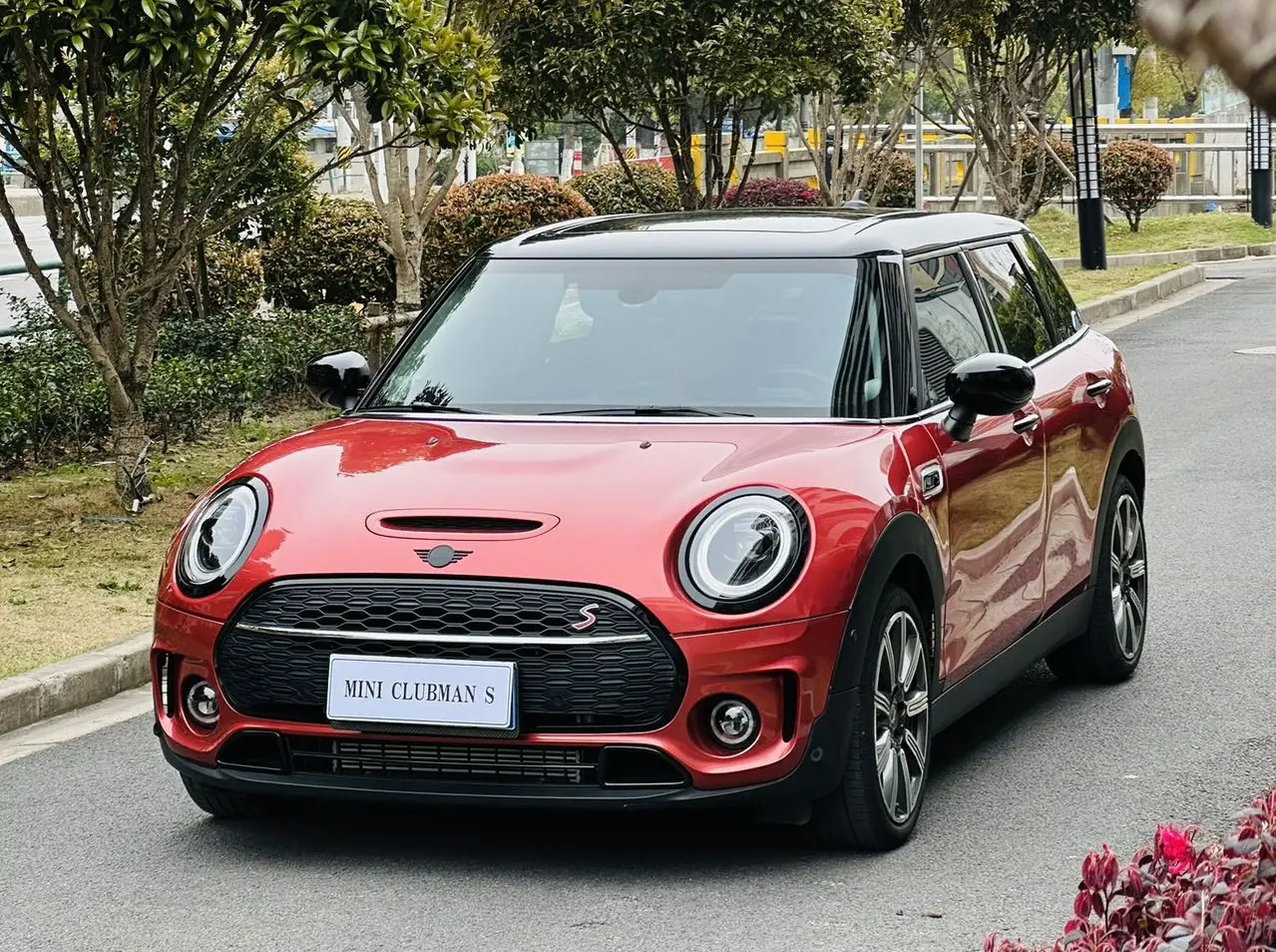 MINI CLUBMAN