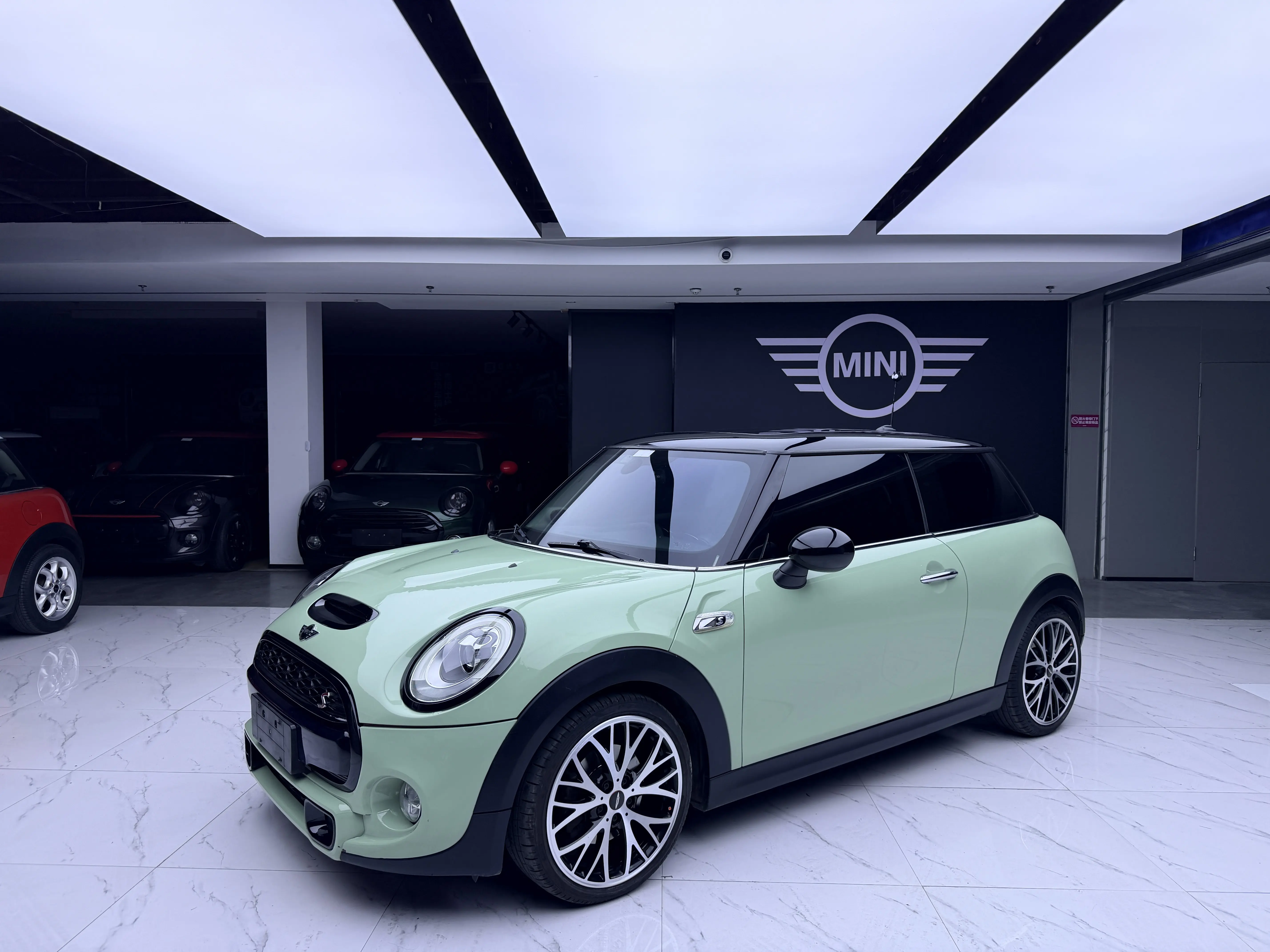 MINI MINI