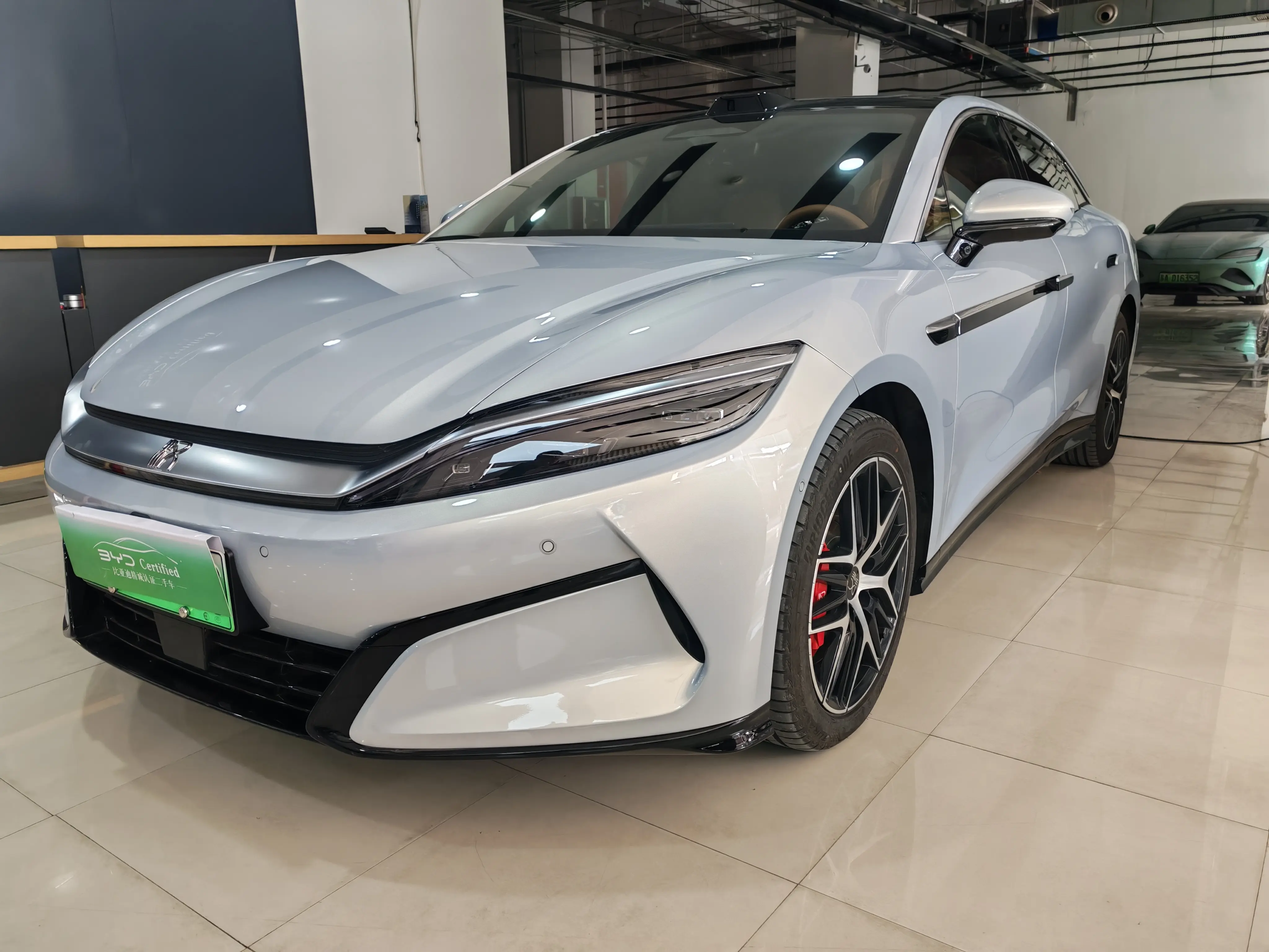 BYD Han L EV