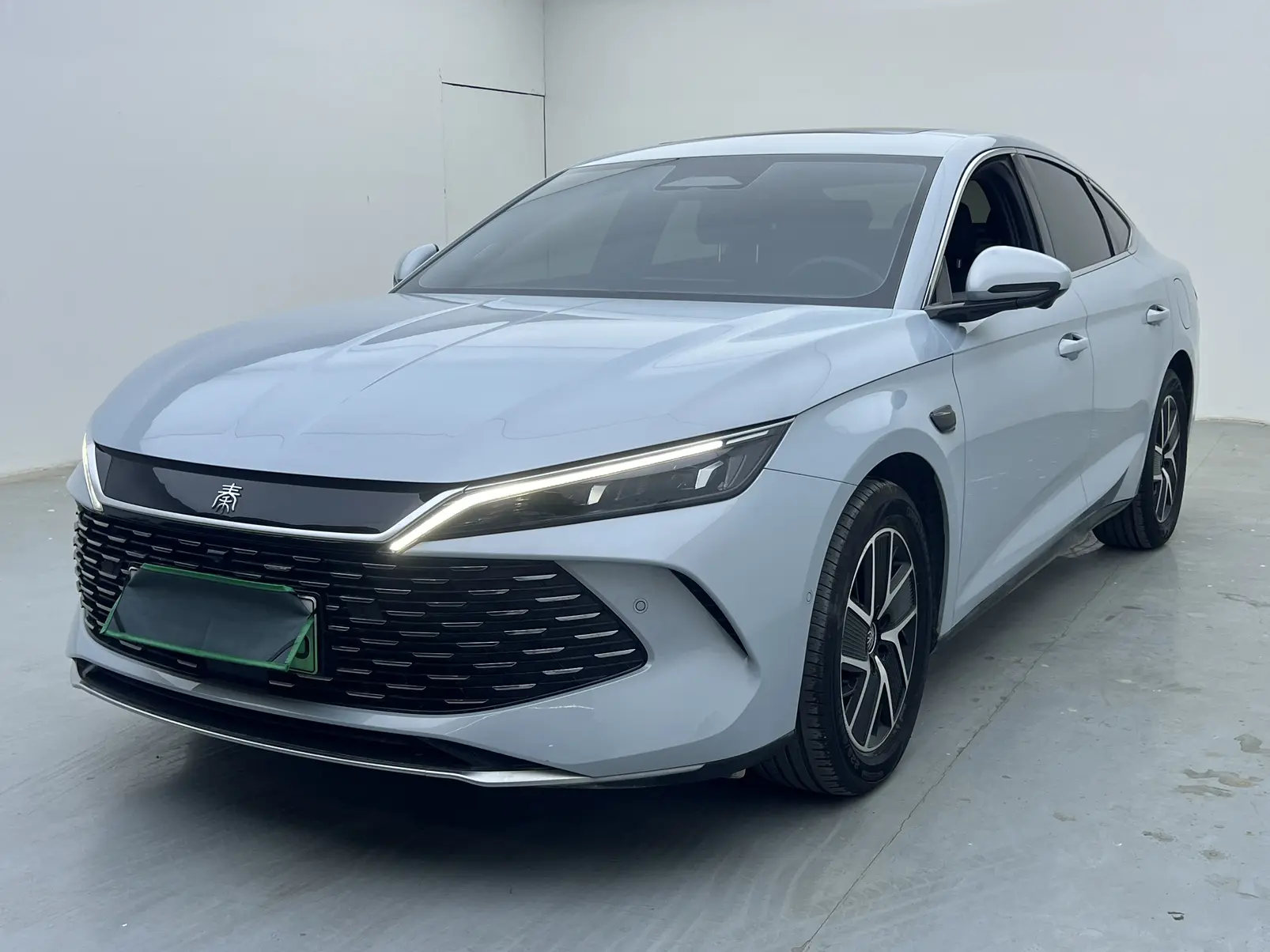 BYD Qin L DM