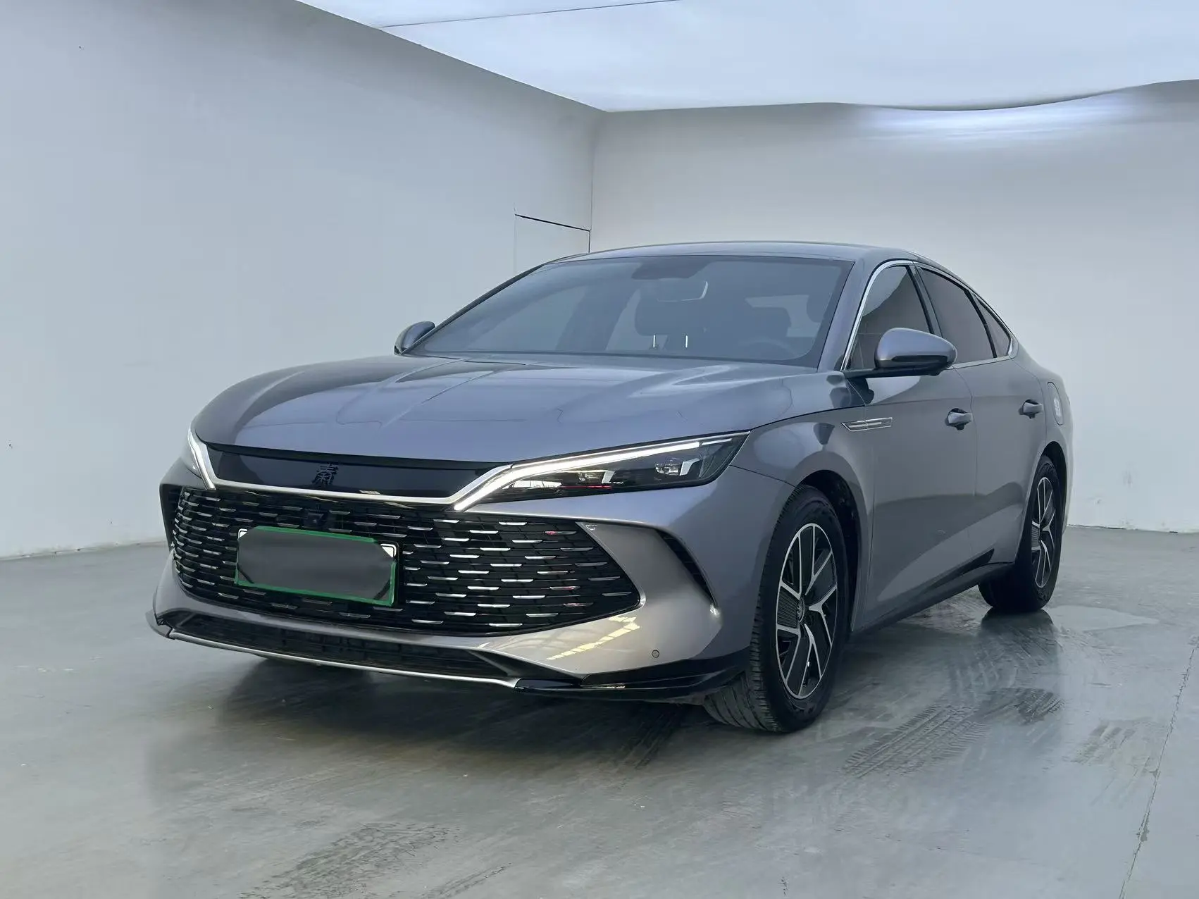 BYD Qin L DM