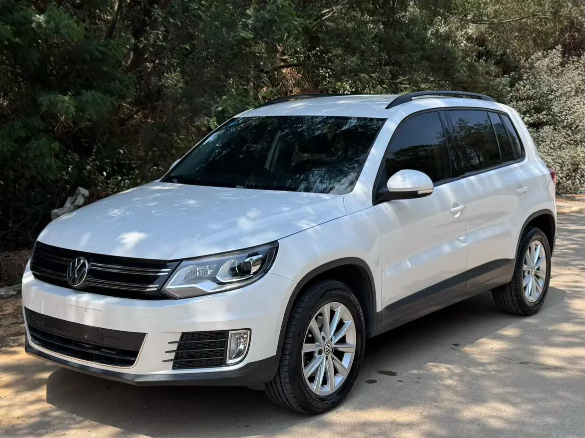 Volkswagen Tiguan (Tharu)