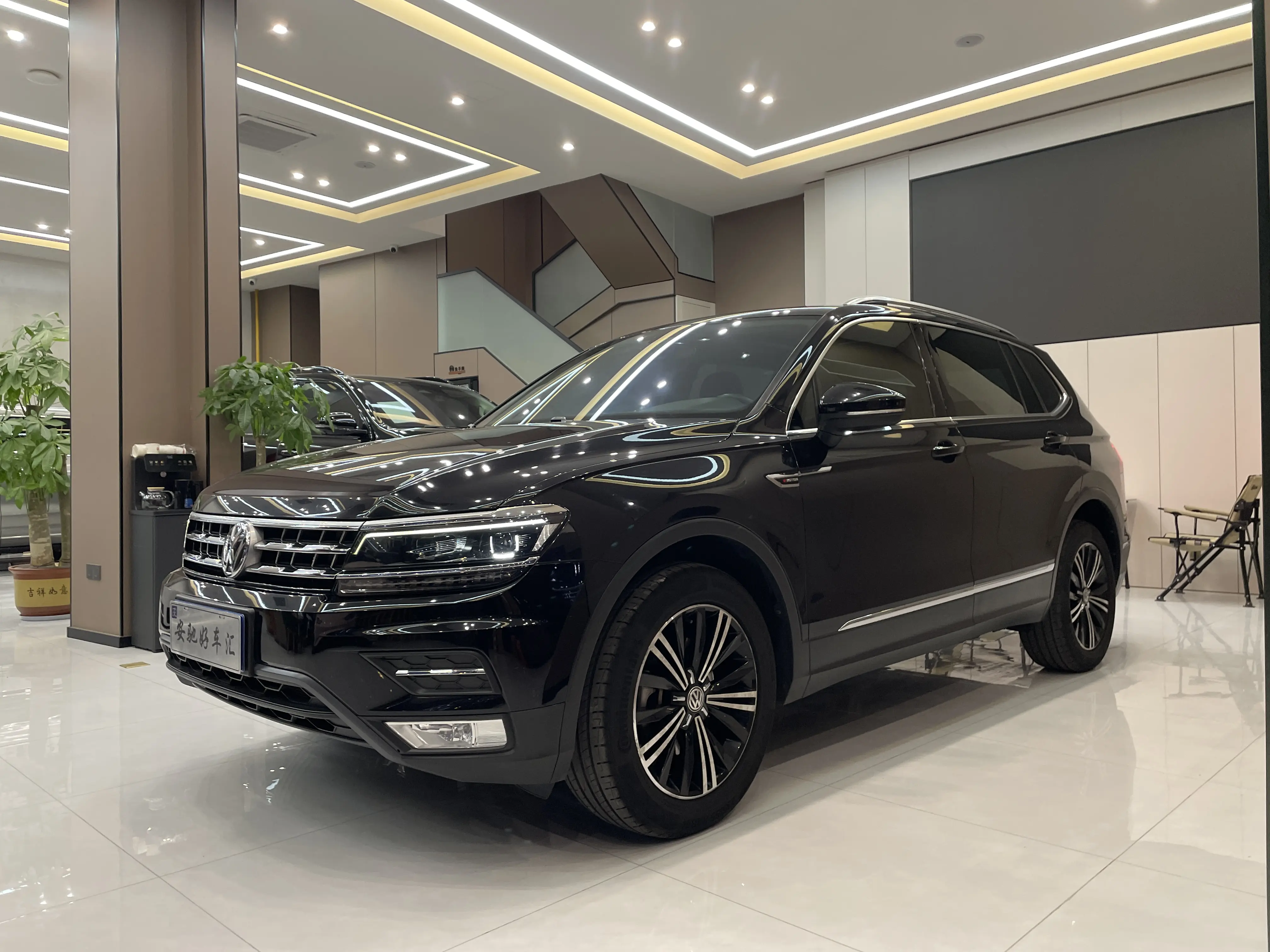 Volkswagen Tiguan L