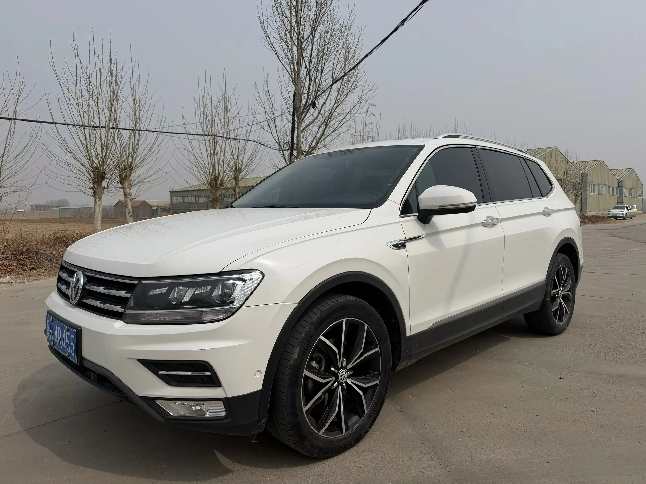 Volkswagen Tiguan L
