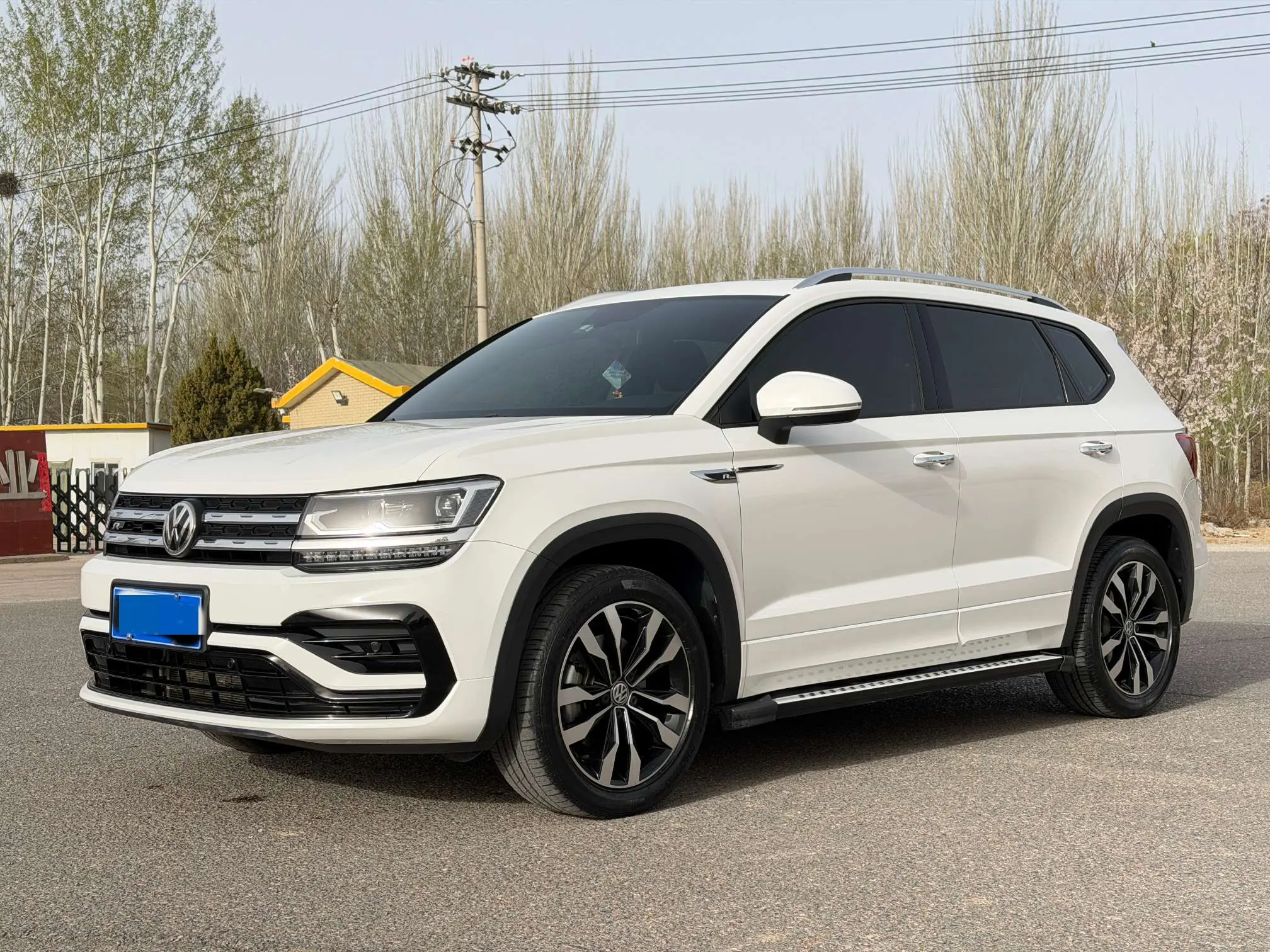 Volkswagen Tharu