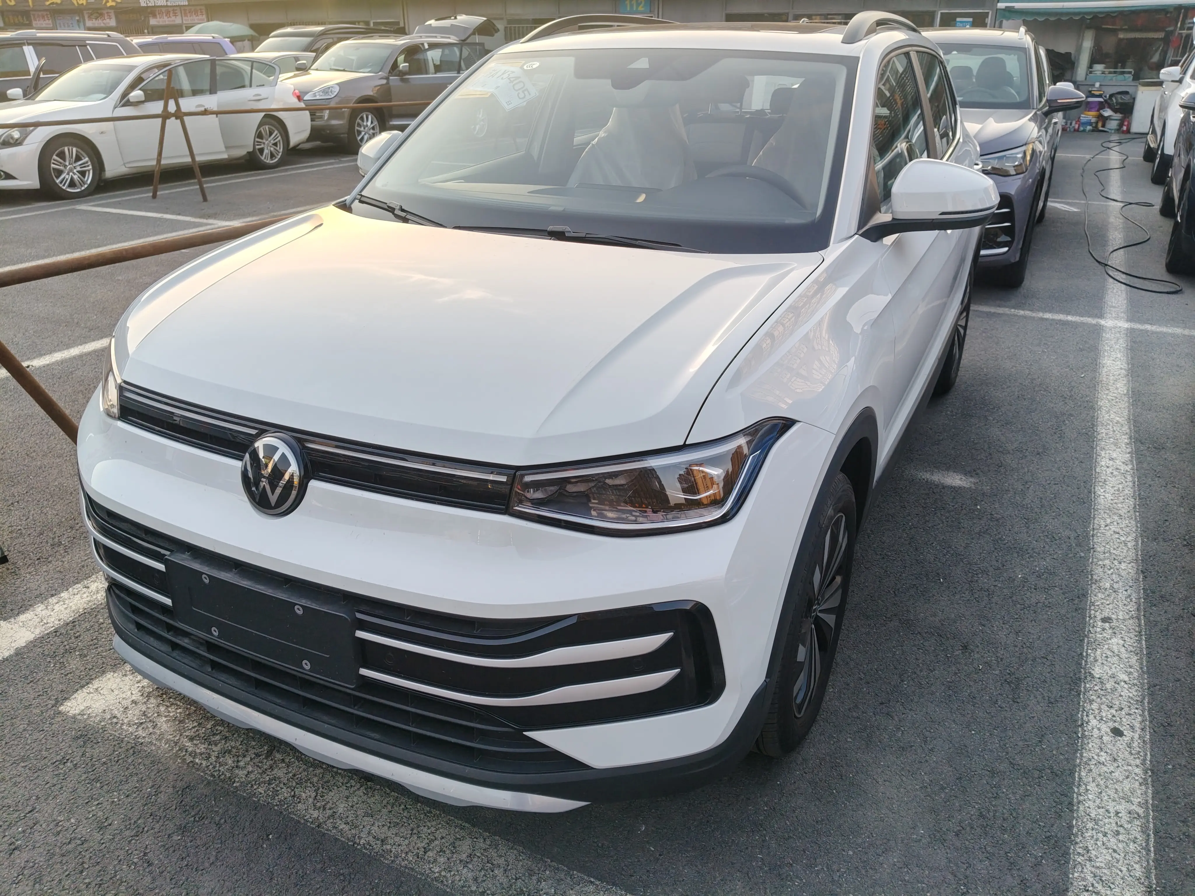 Volkswagen Tharu