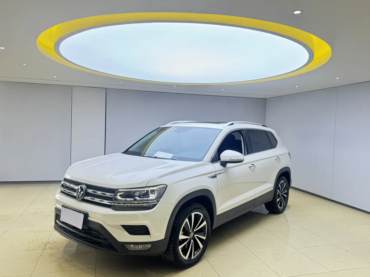 Volkswagen Tharu