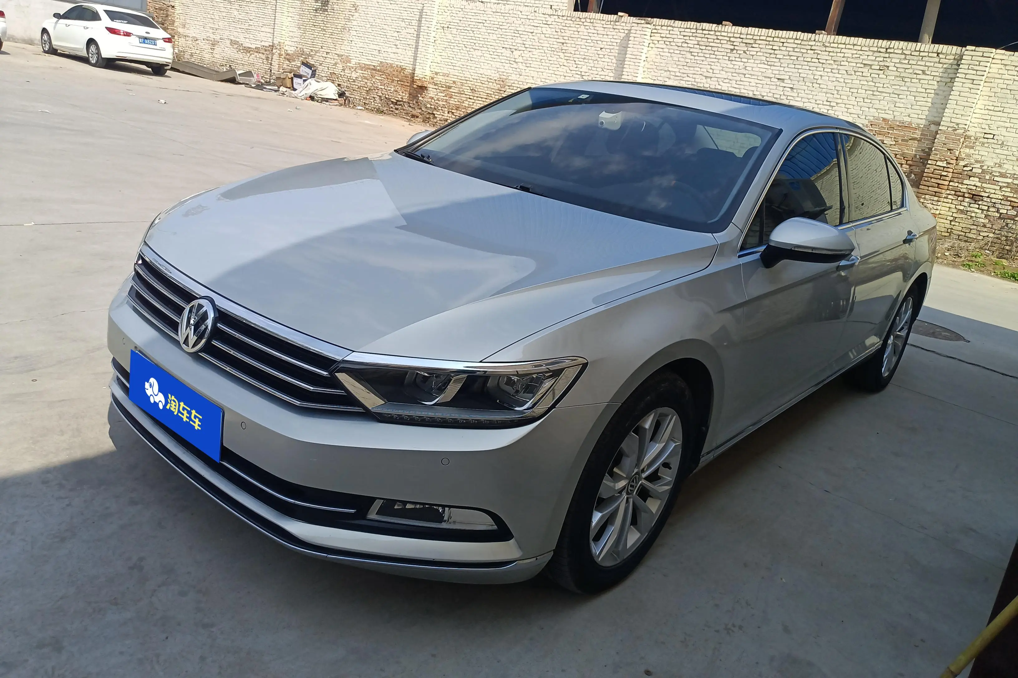Volkswagen Magotan