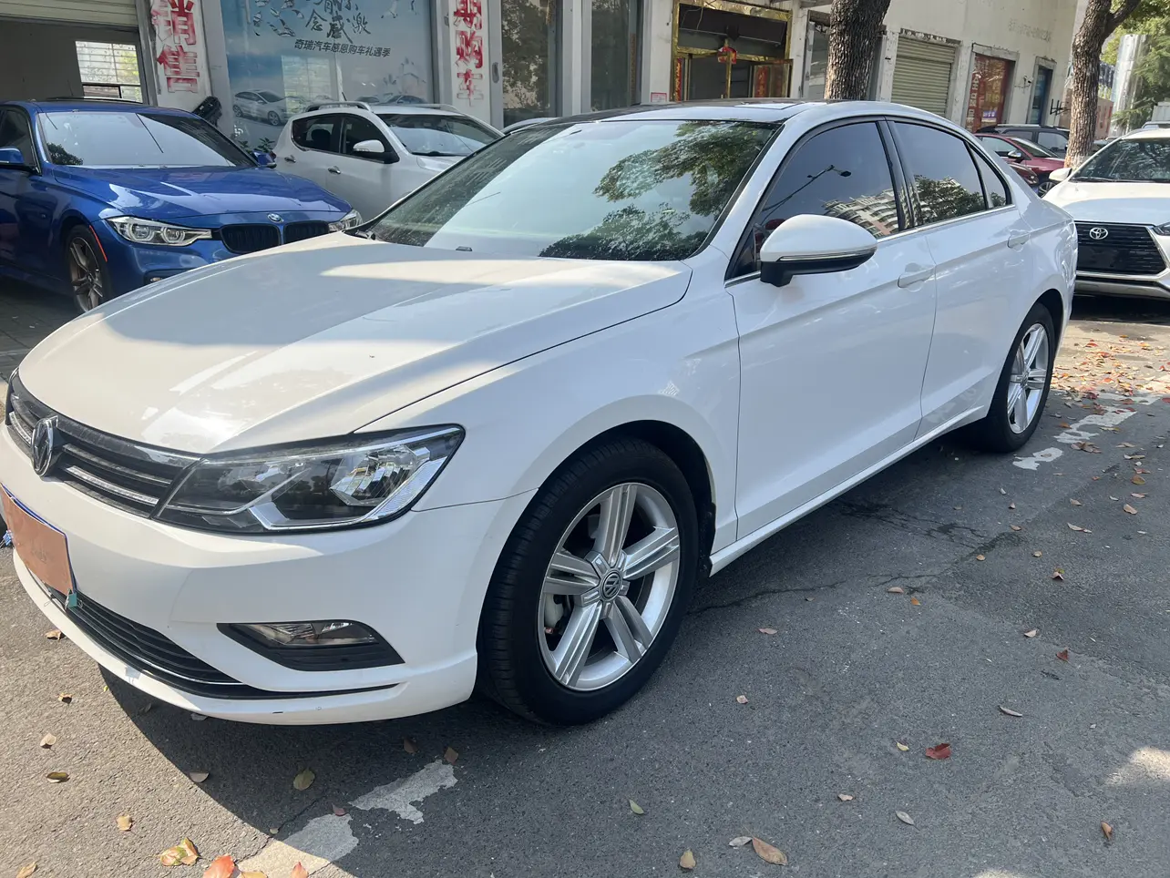 Volkswagen Lamando