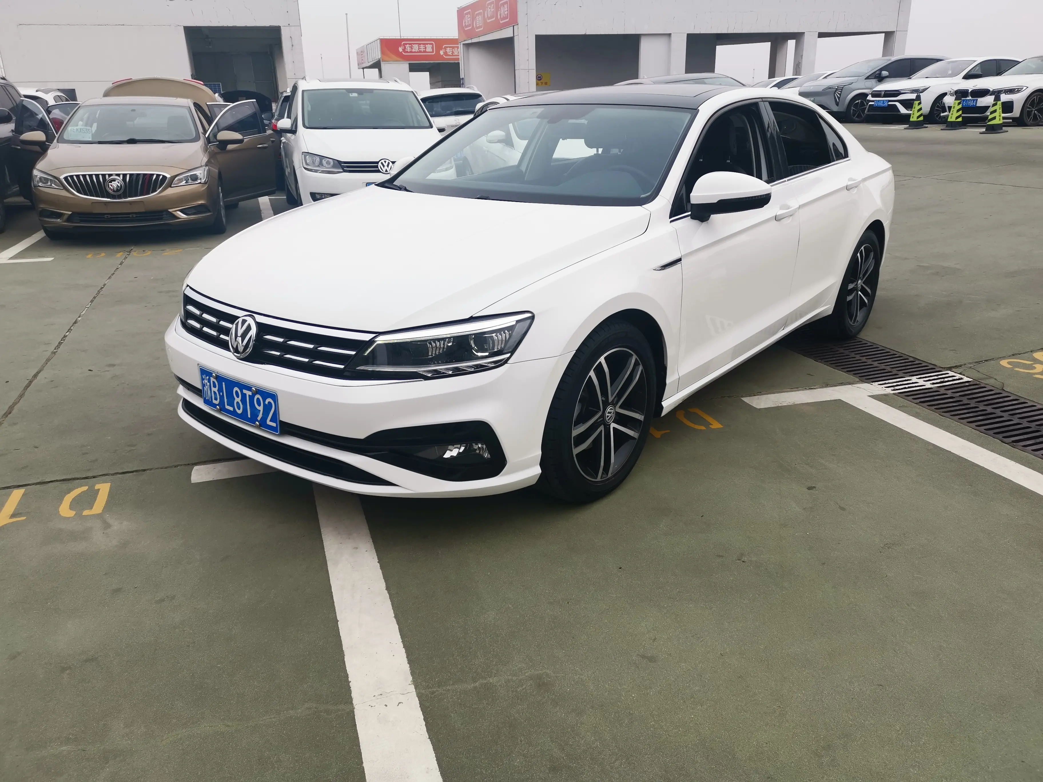 Volkswagen Lamando