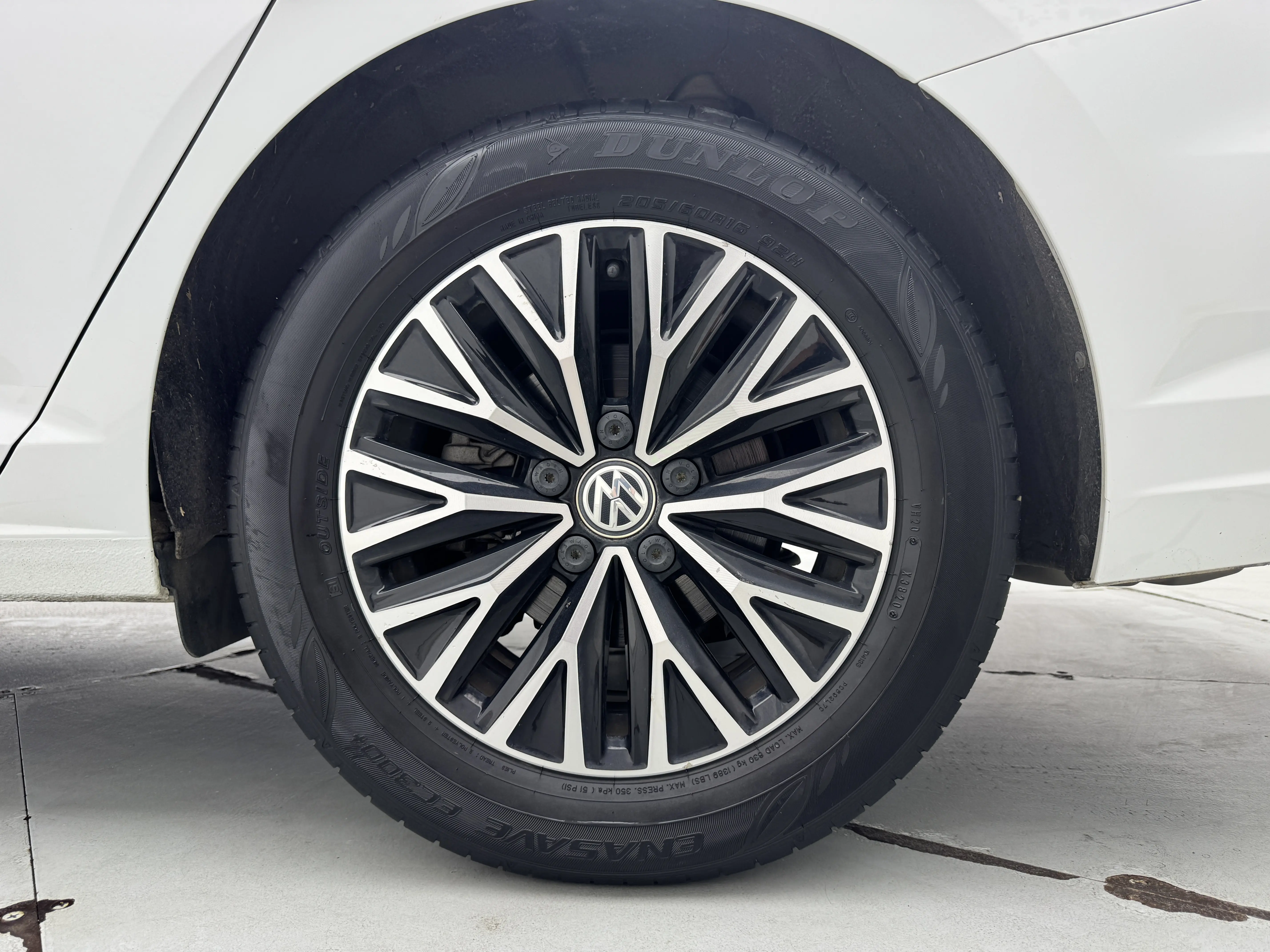 Volkswagen Sagitar