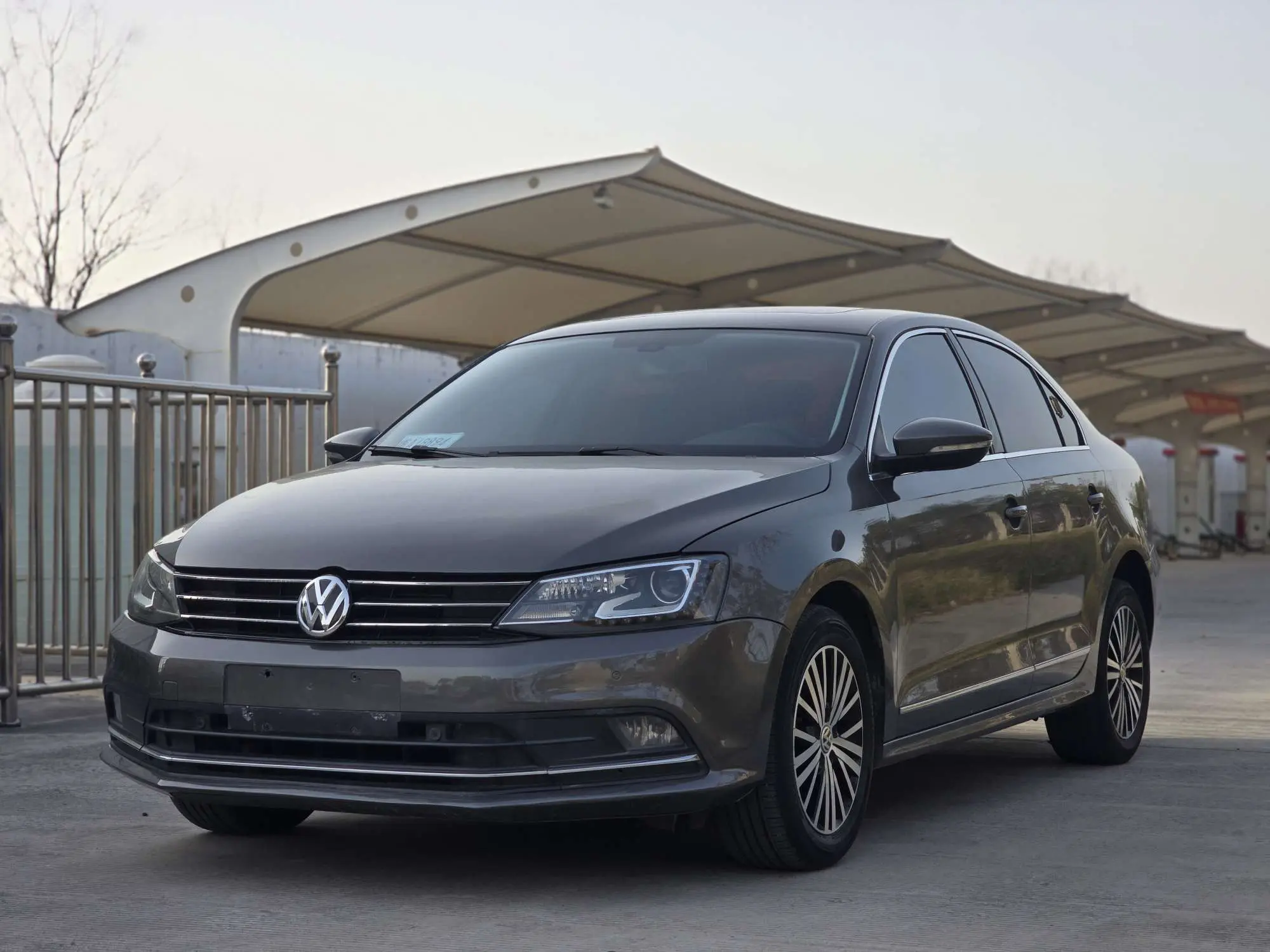 Volkswagen Sagitar