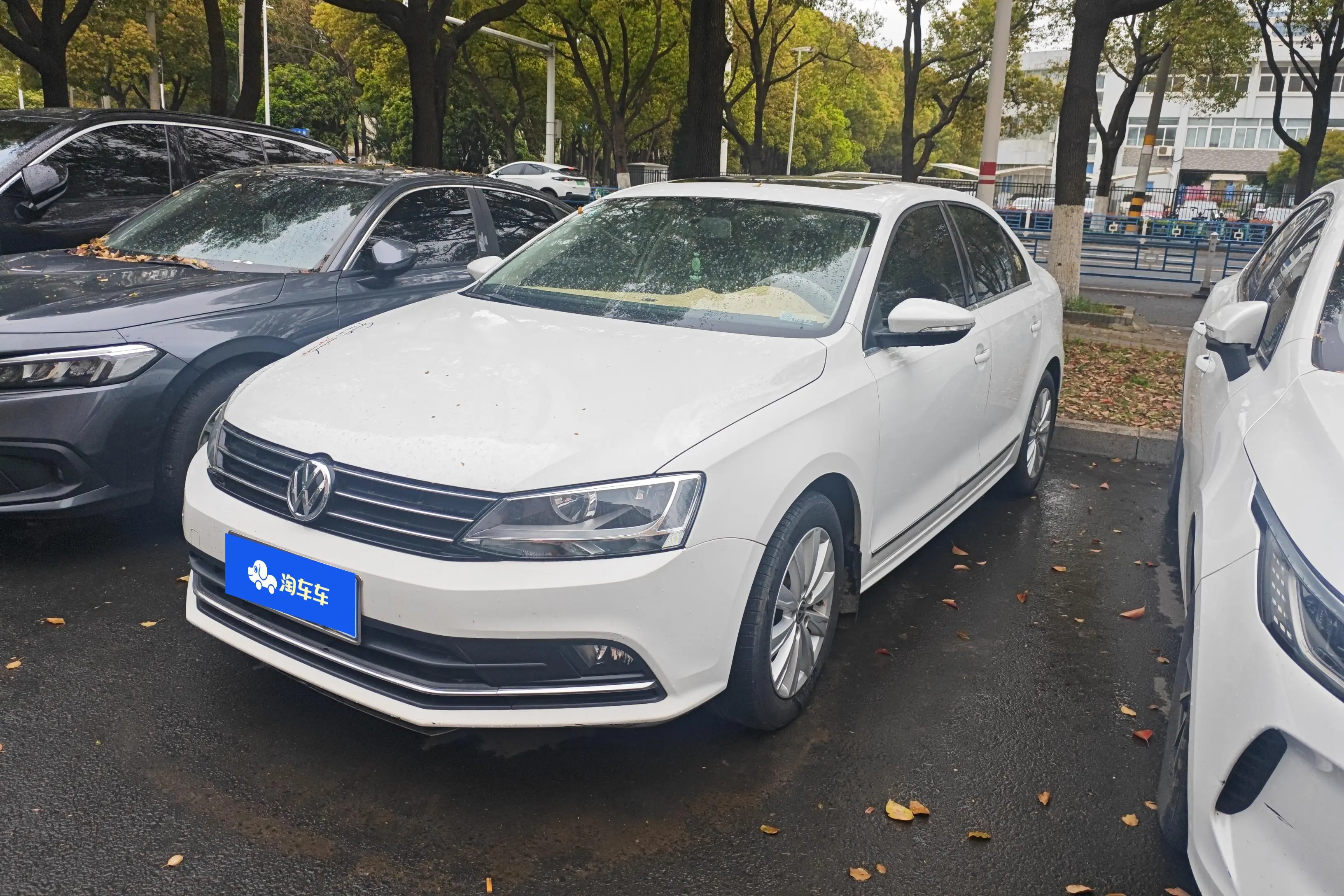 Volkswagen Sagitar