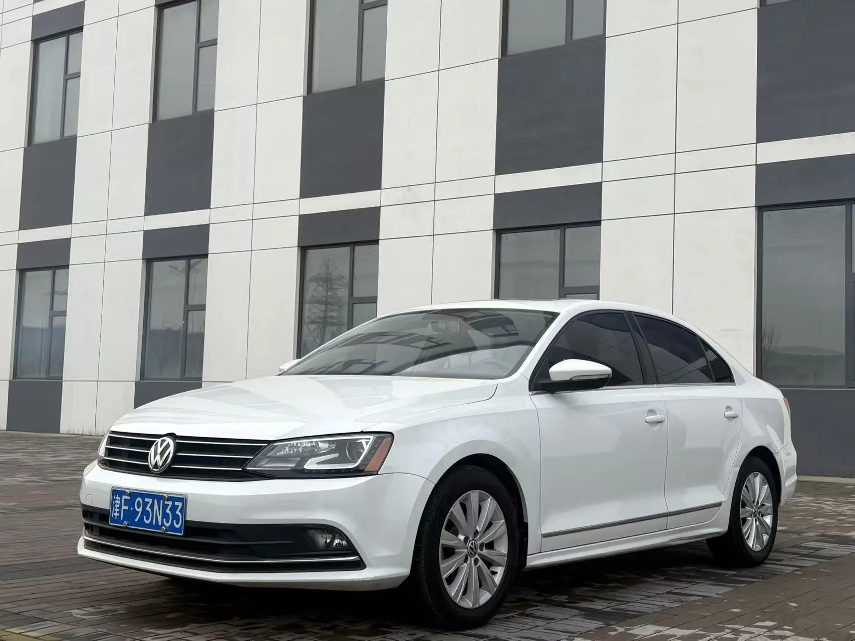 Volkswagen Sagitar