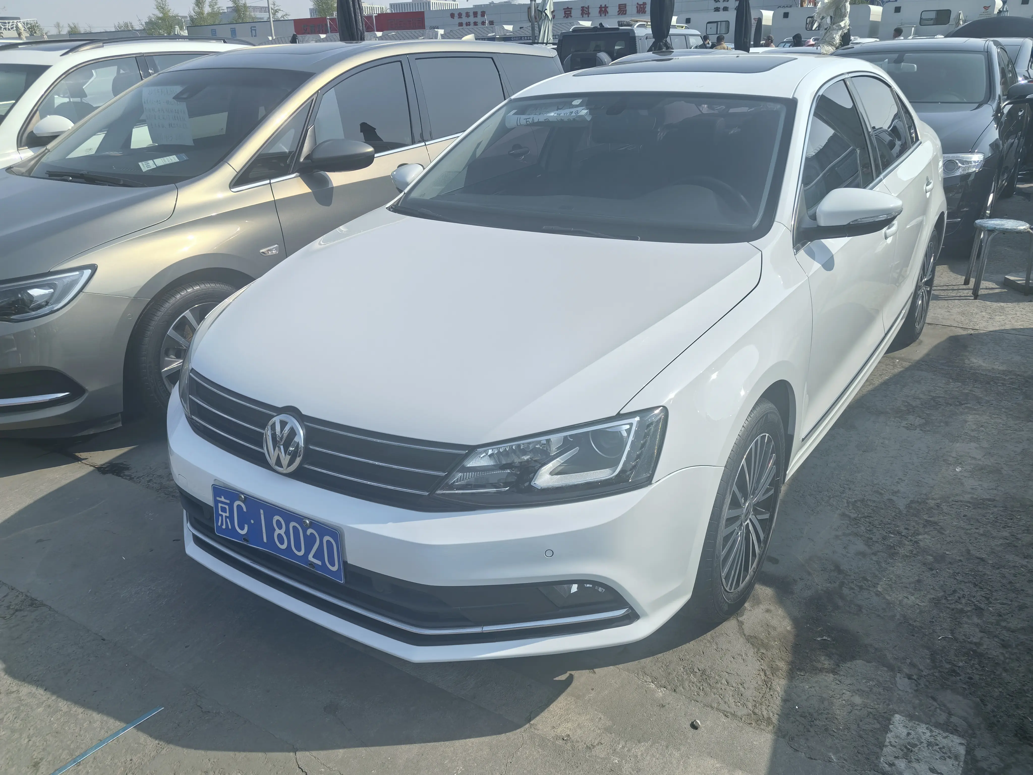 Volkswagen Sagitar
