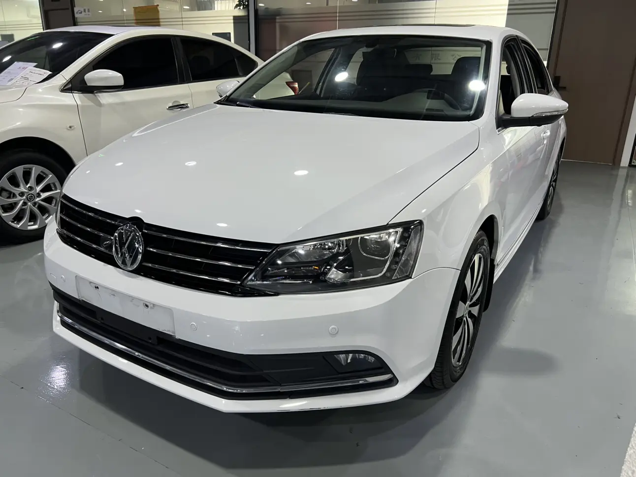 Volkswagen Sagitar
