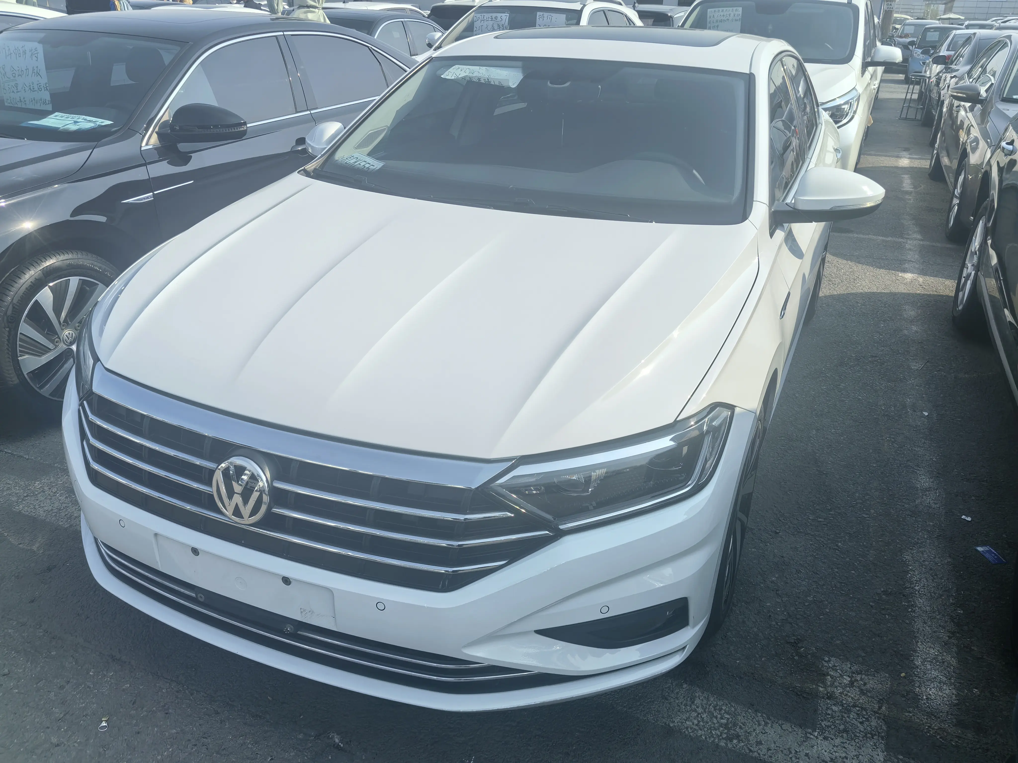 Volkswagen Sagitar
