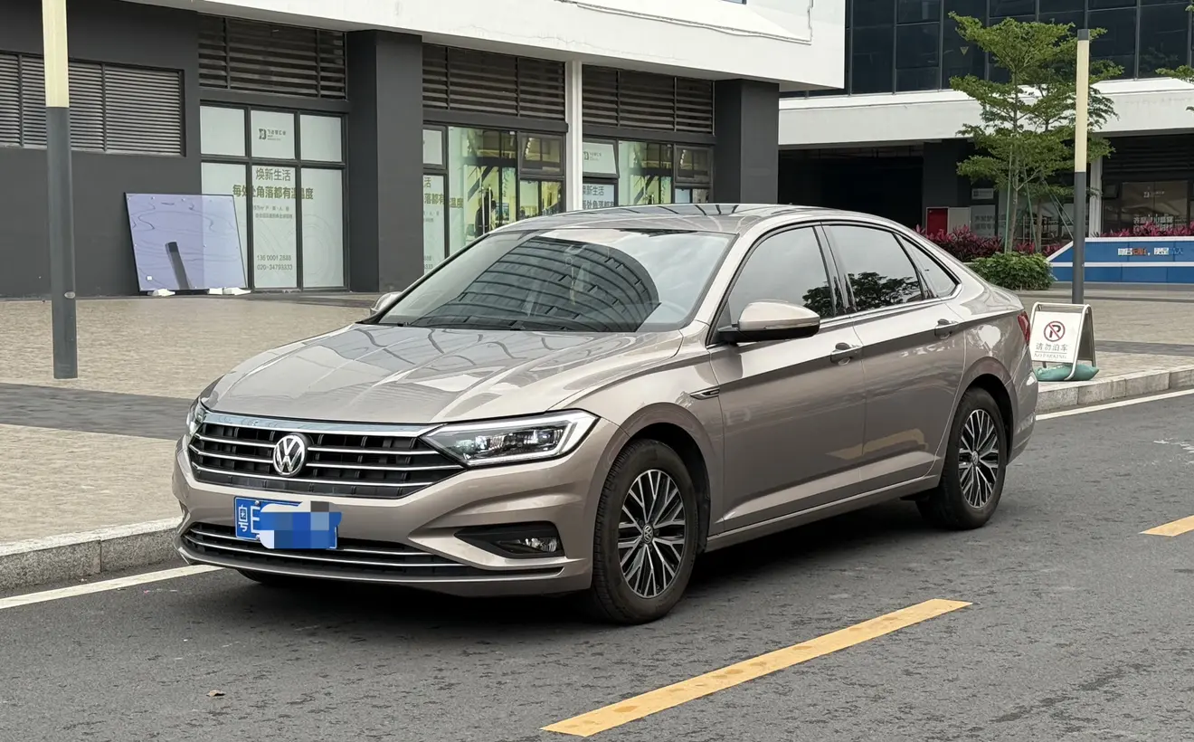 Volkswagen Sagitar