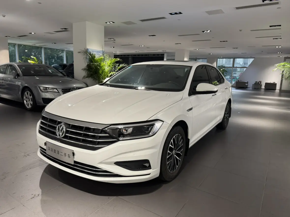 Volkswagen Sagitar