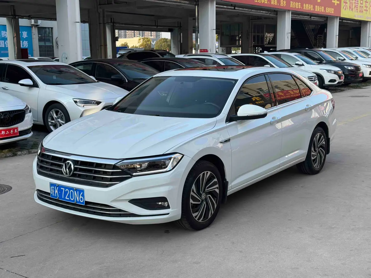 Volkswagen Sagitar