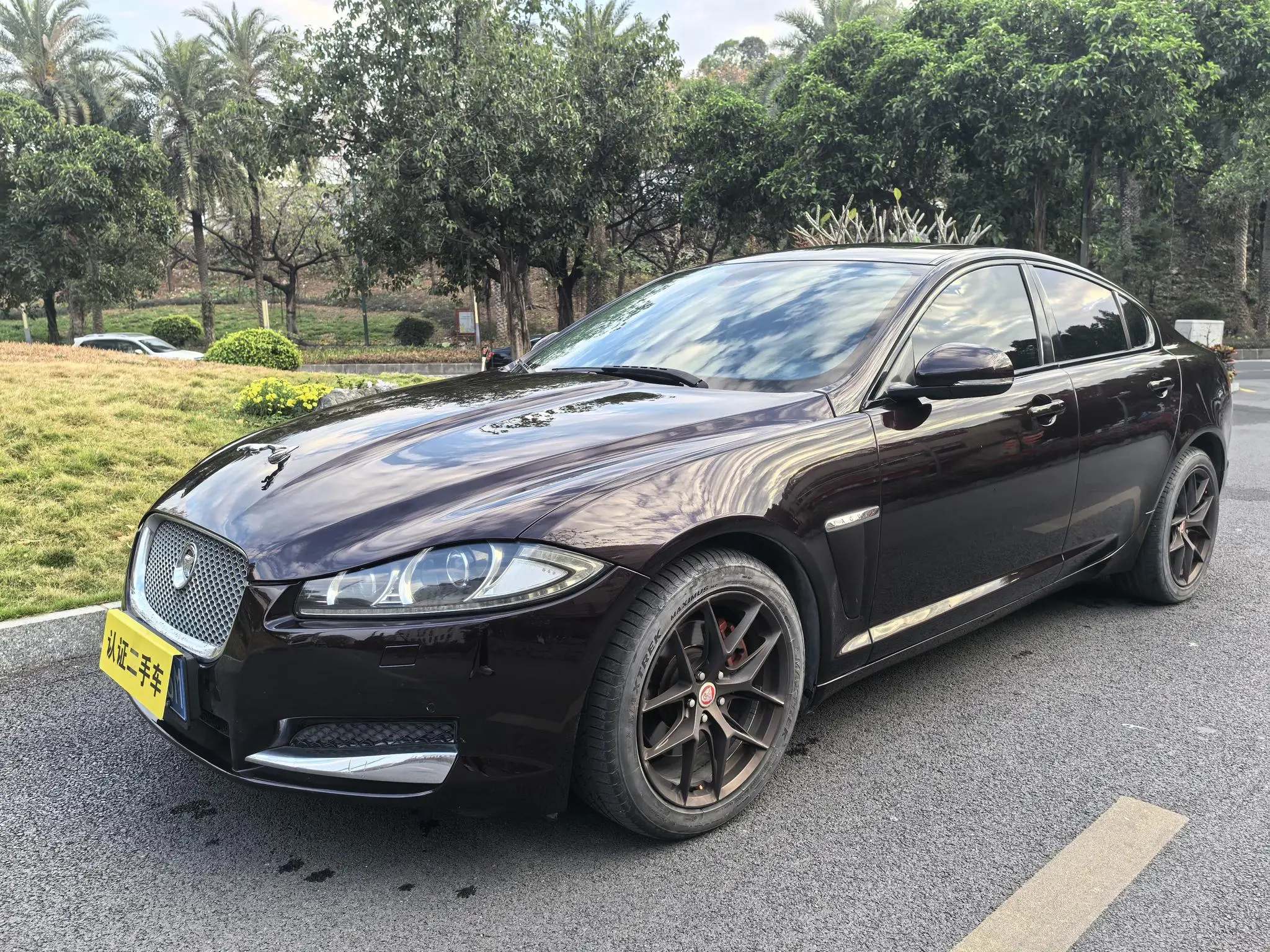 Jaguar XF