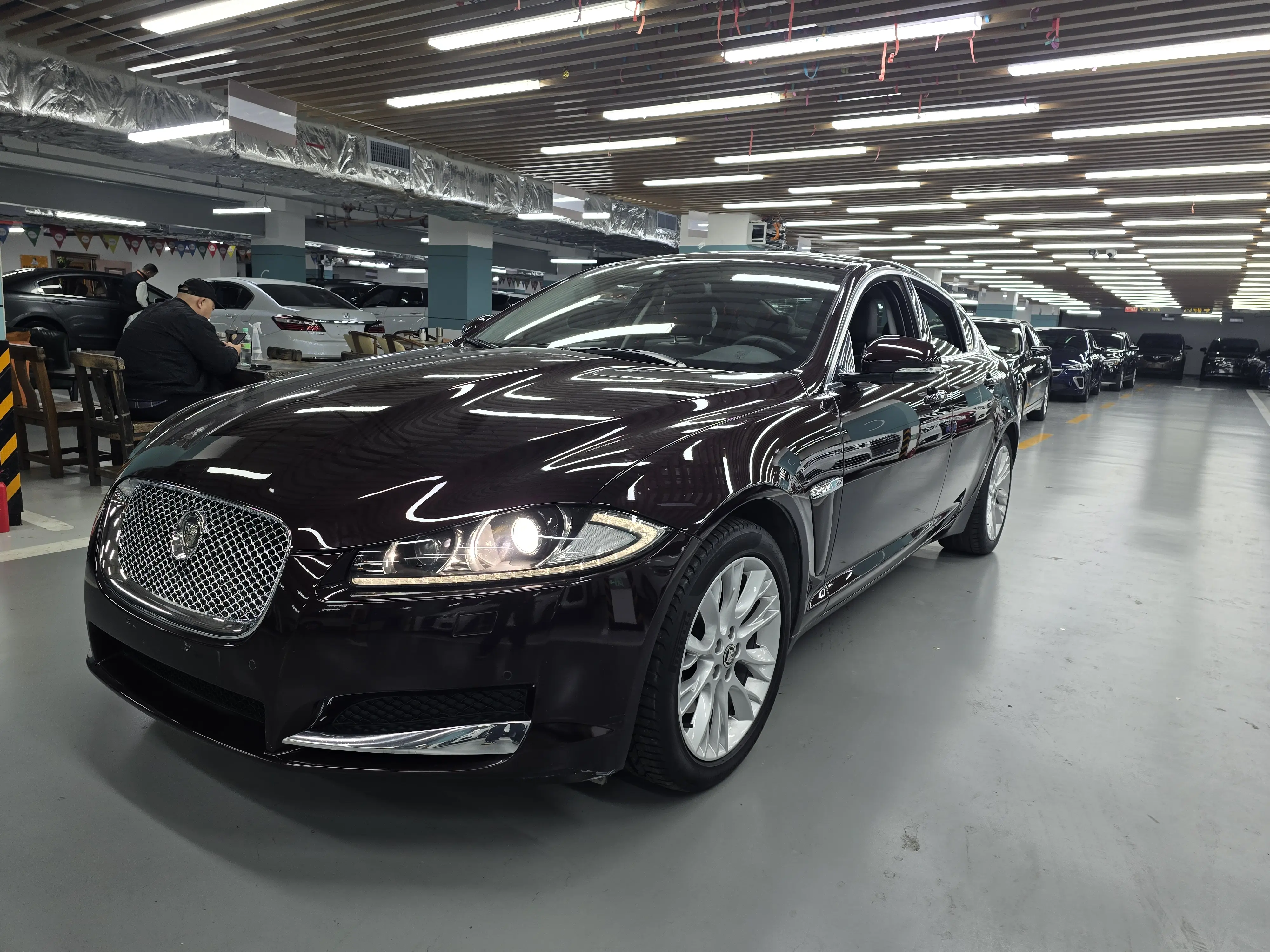 Jaguar XF