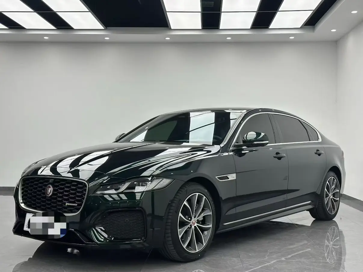 Jaguar XFL