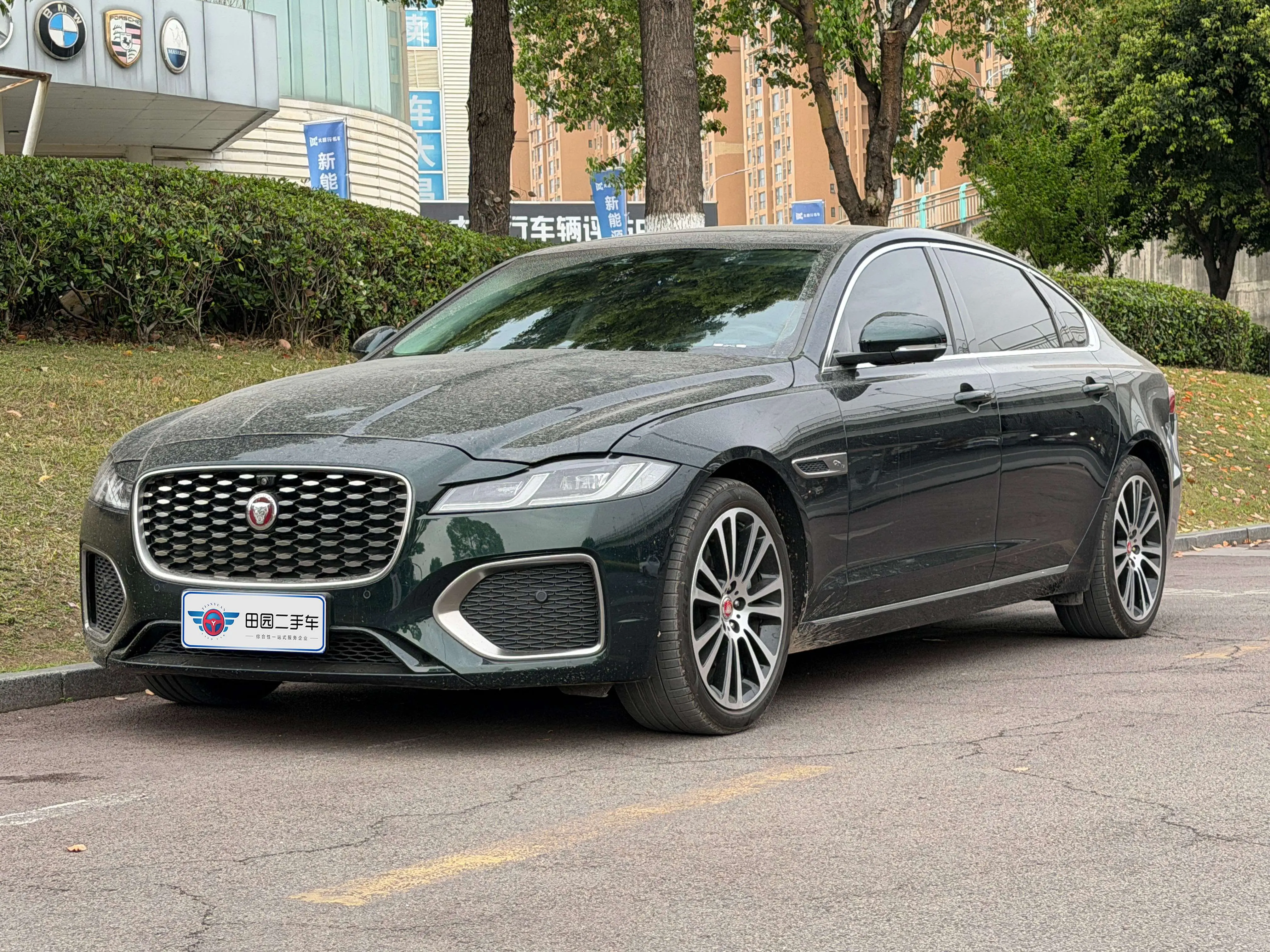 Jaguar XFL