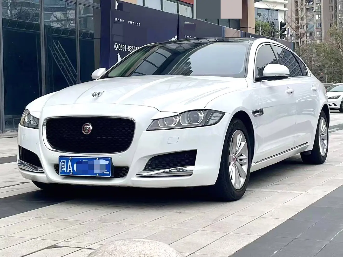 Jaguar XFL