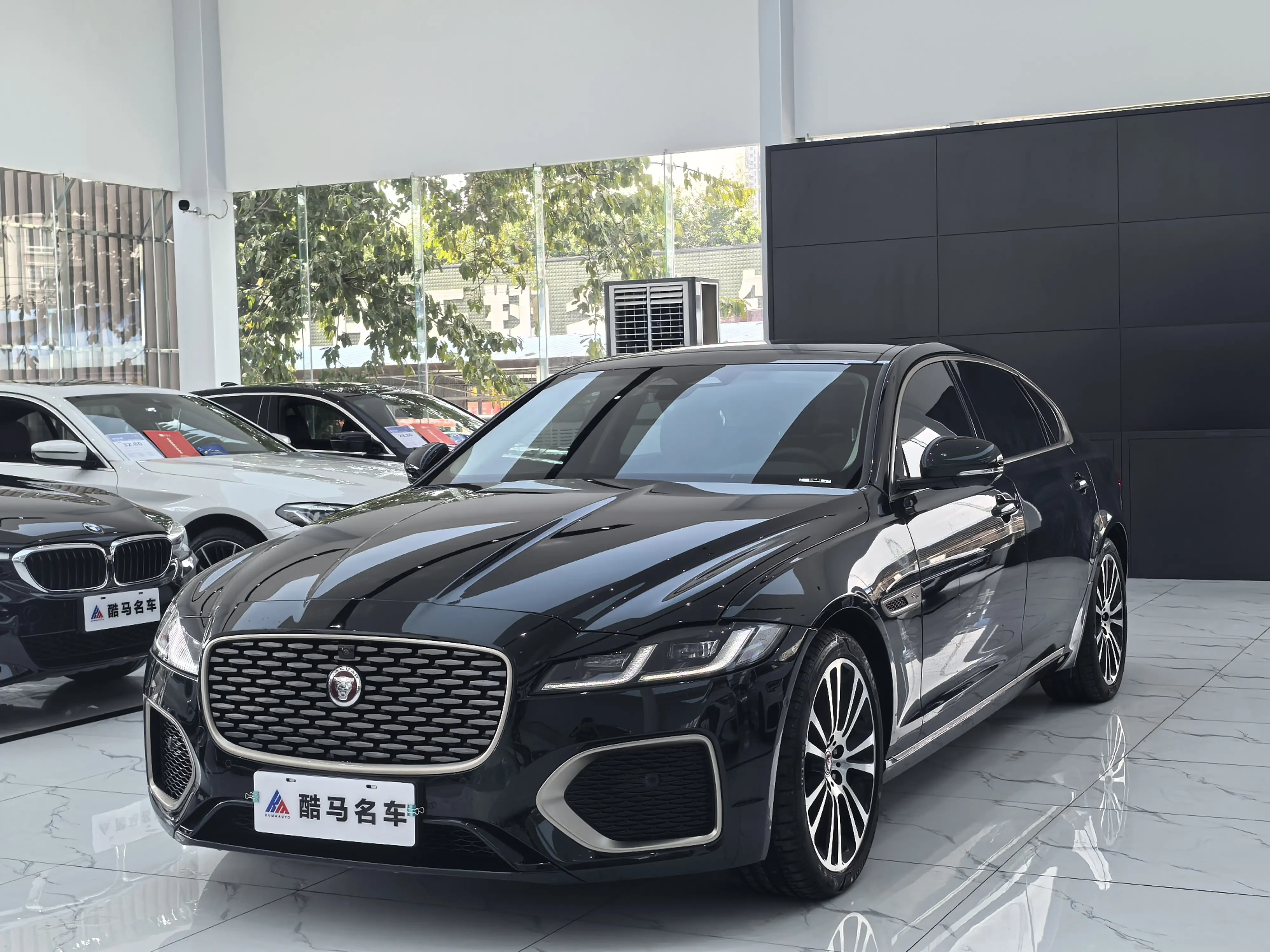 Jaguar XFL