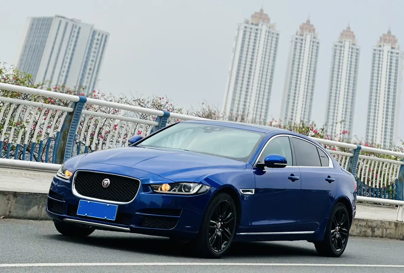 Jaguar XEL