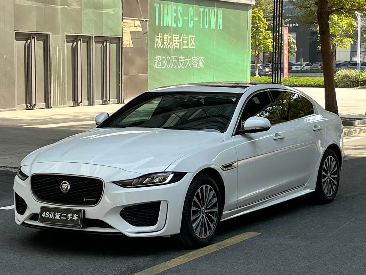 Jaguar XEL